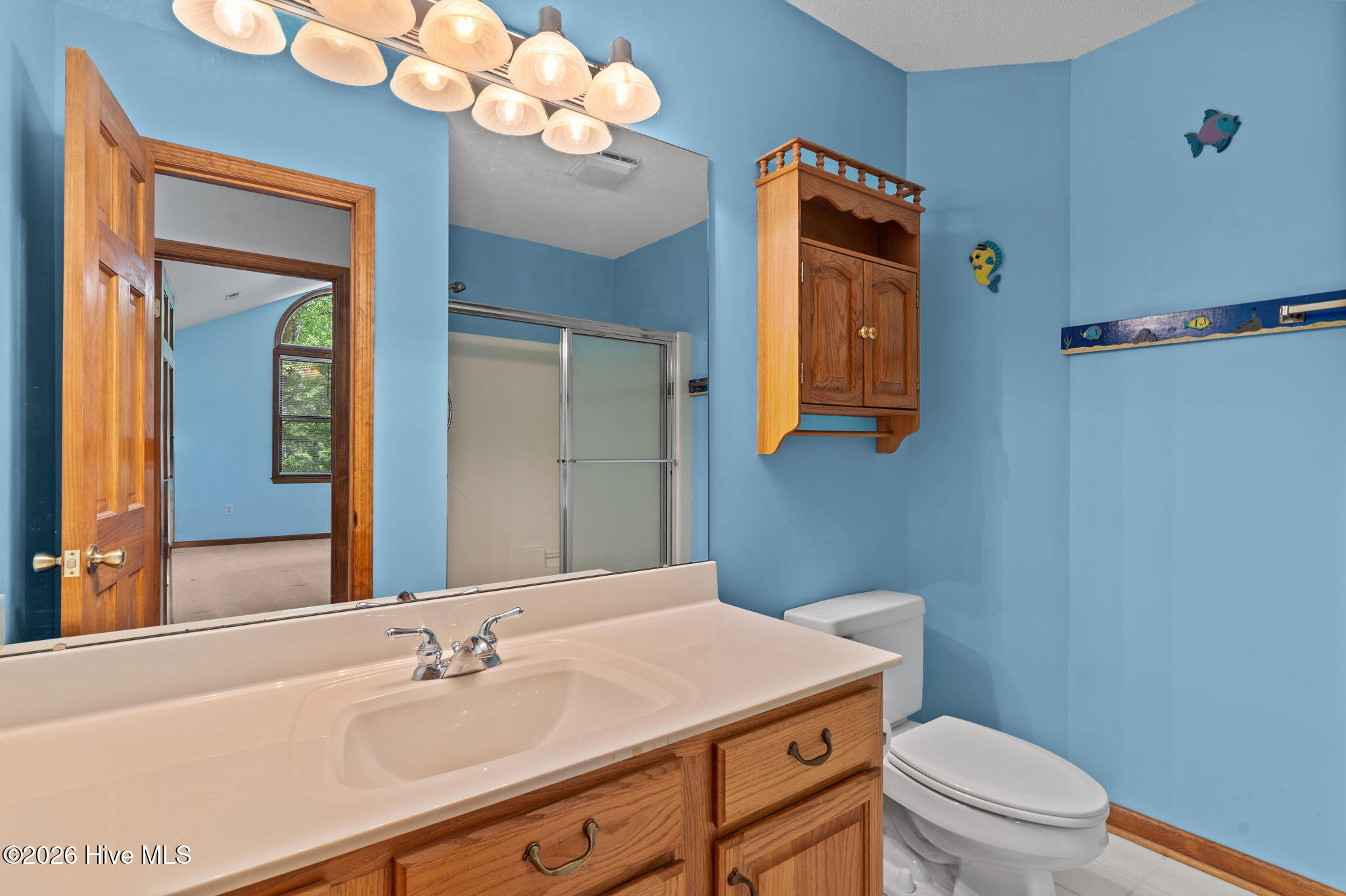 100568125 | Photo 29