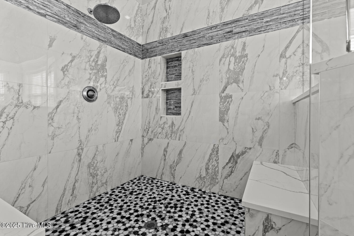 100546022 | Photo 30