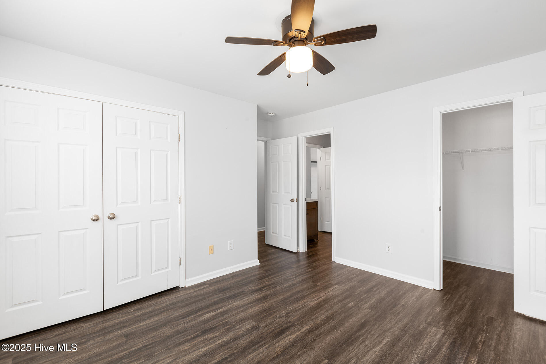 100526047 | Photo 19