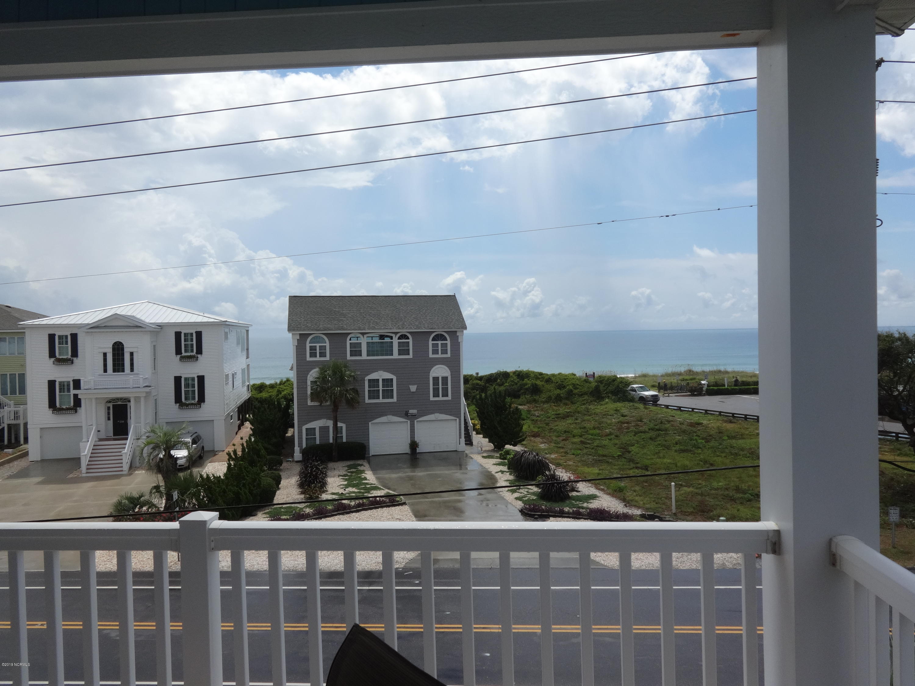 100560542 | Photo 12