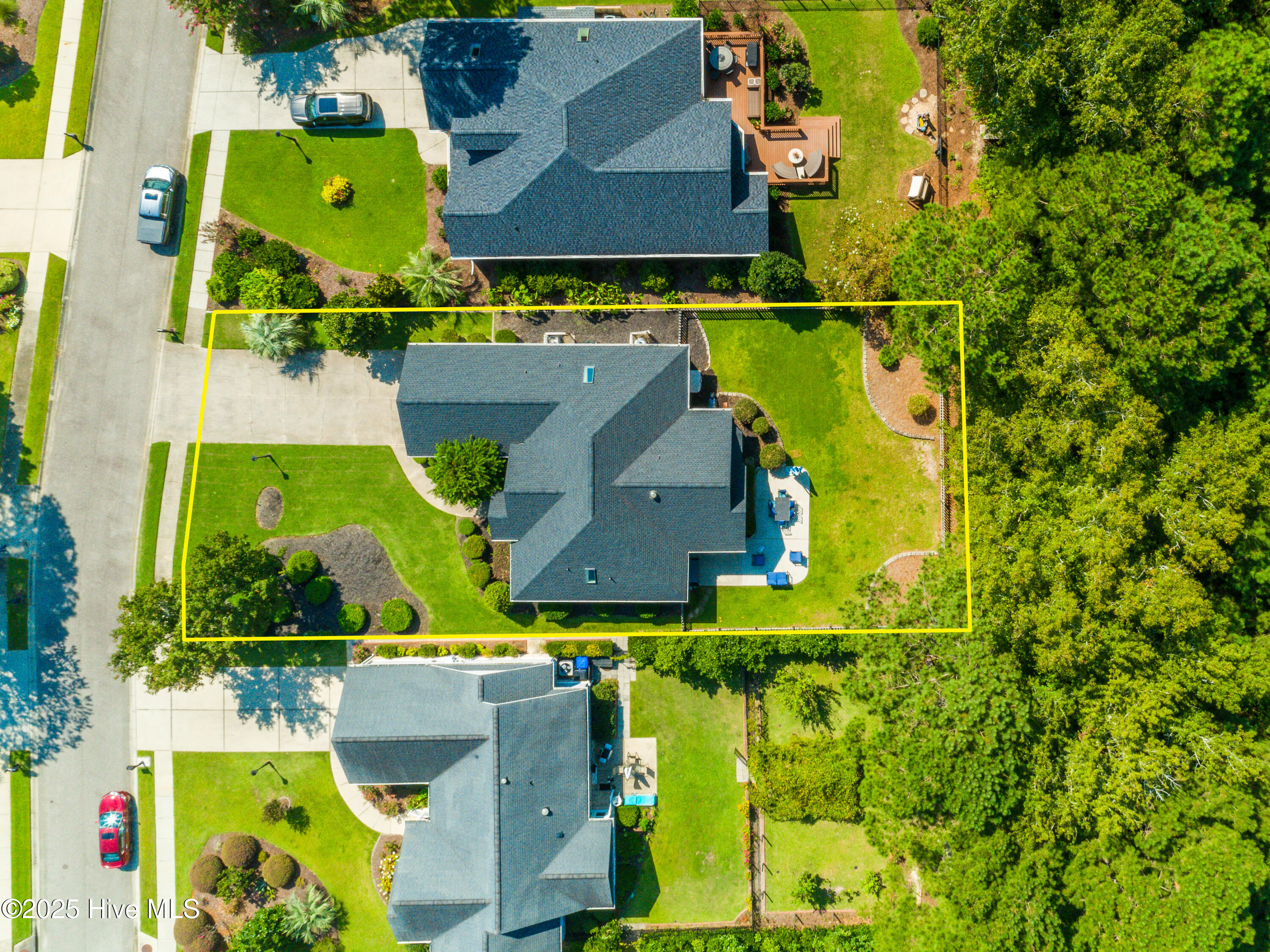 100530052 | Photo 36