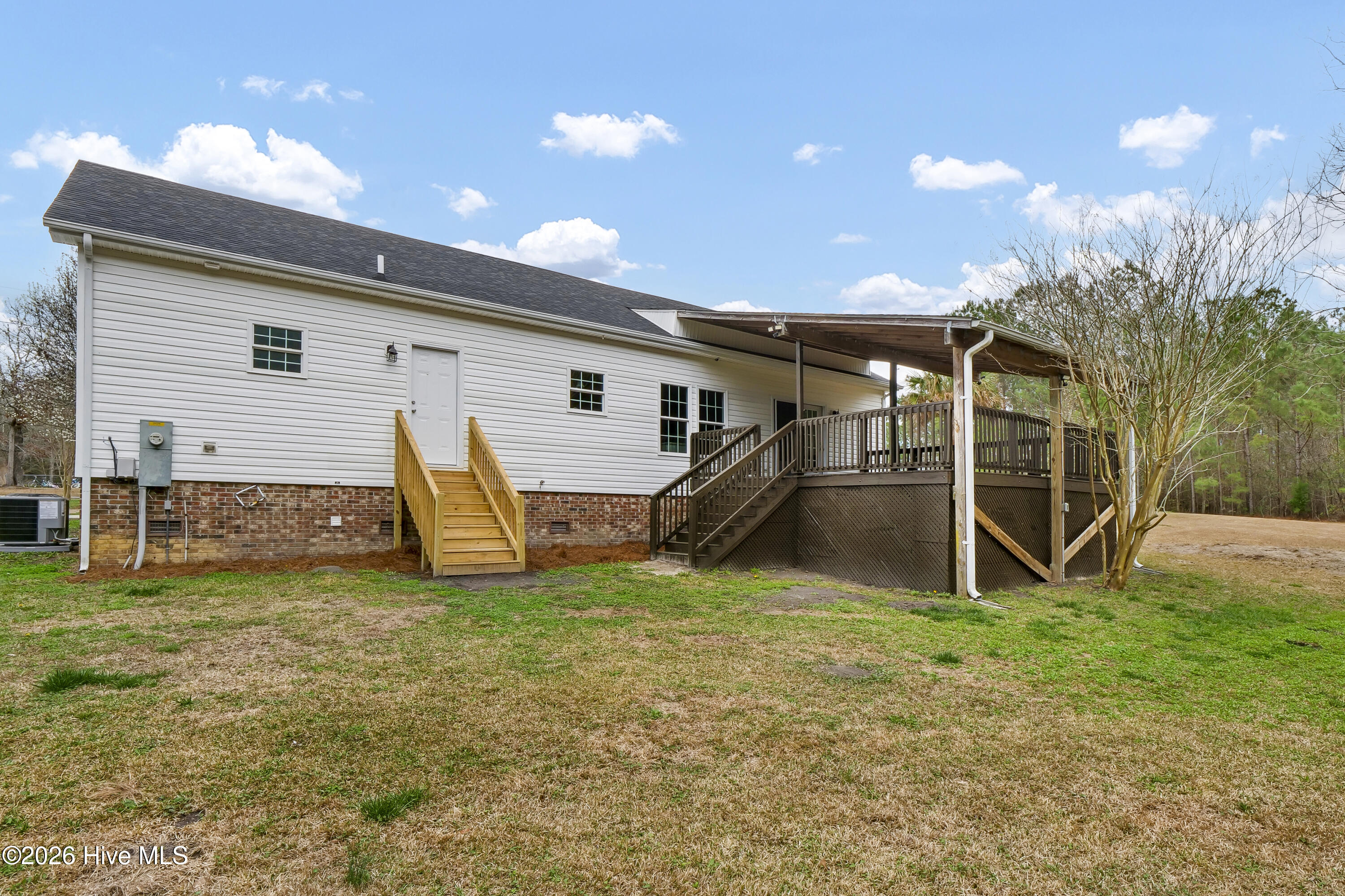 100559268 | Photo 28