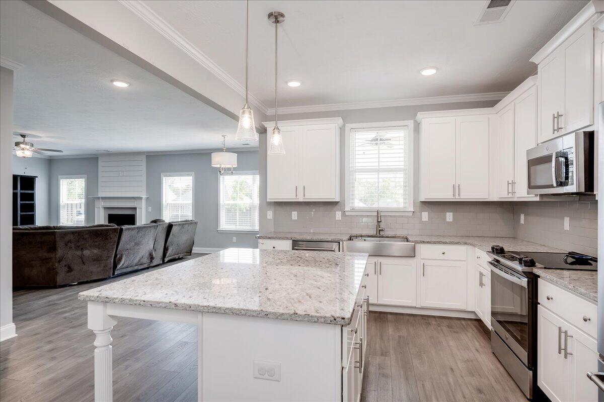 2549 Traverse Trail