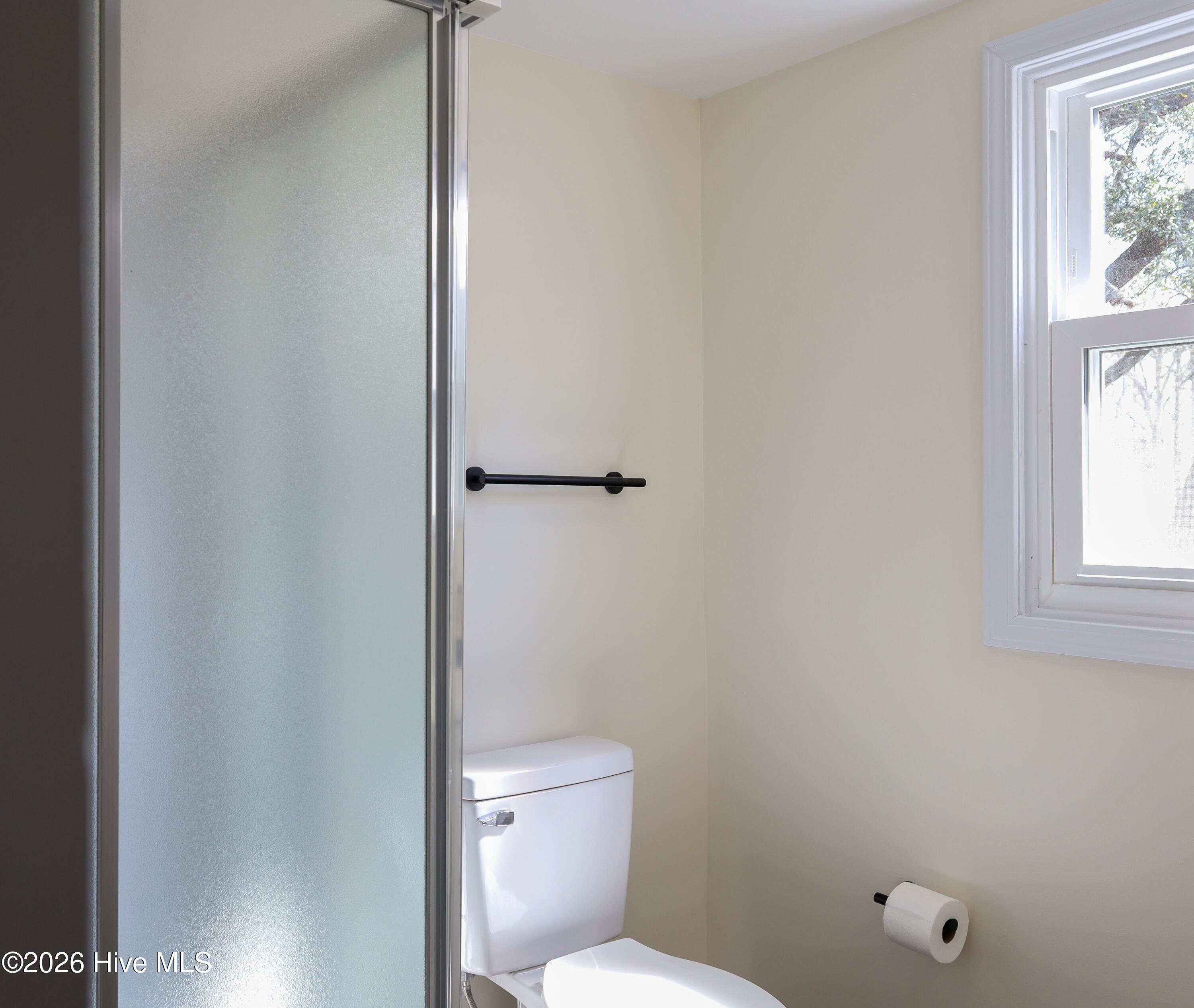 100567809 | Photo 22