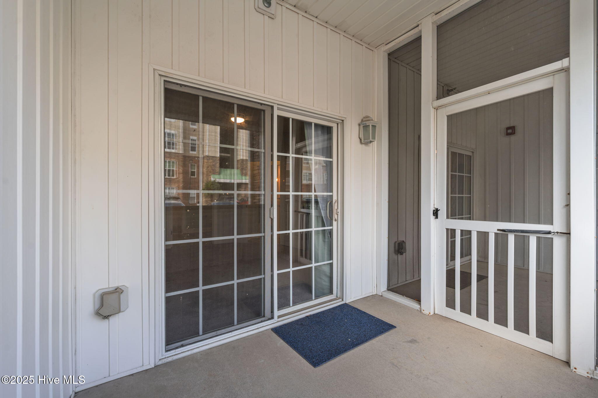 100506684 | Photo 37