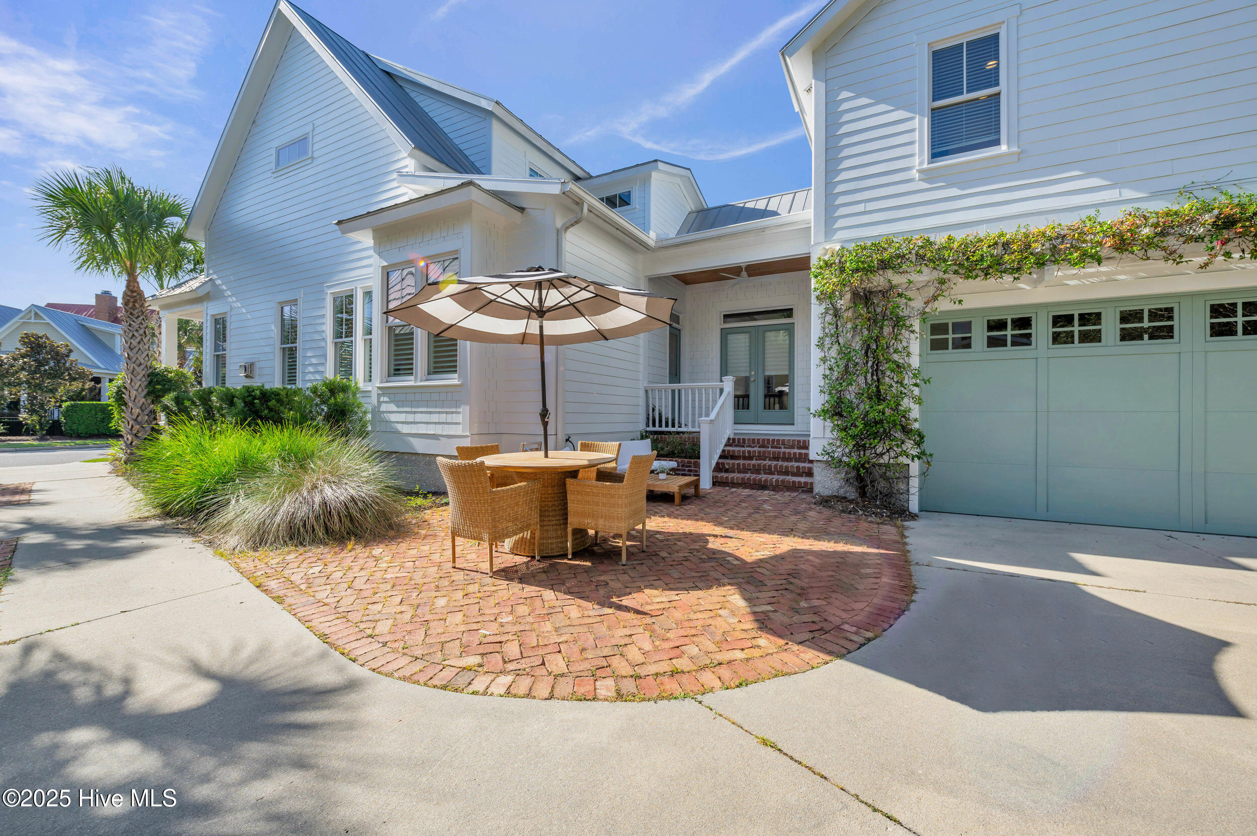 100532568 | Photo 33