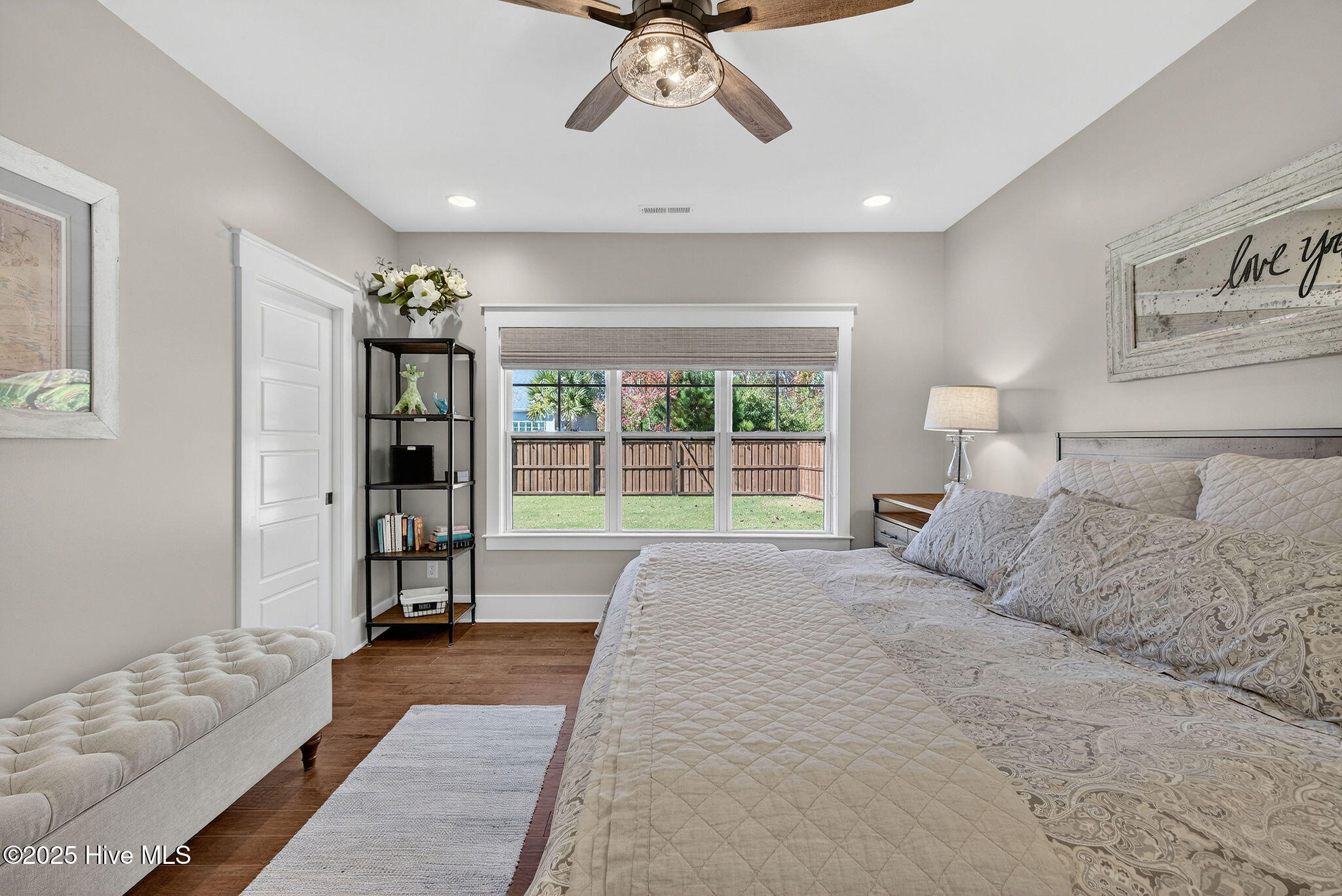 100541568 | Photo 21