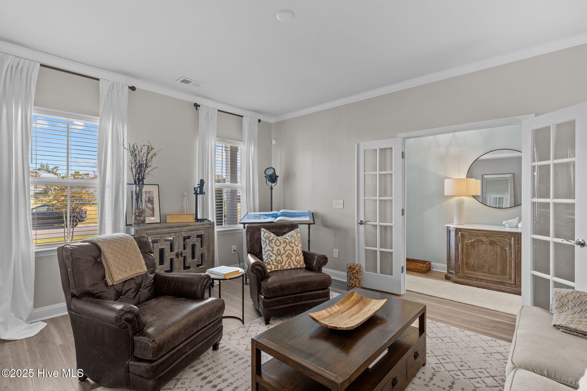 100531839 | Photo 45