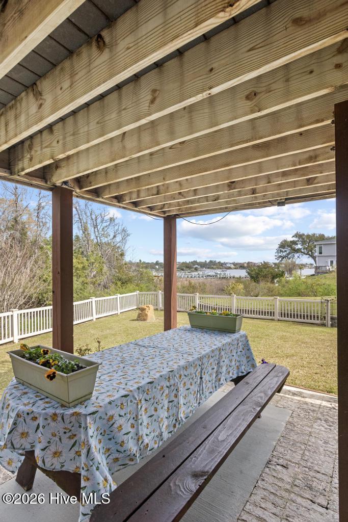 100564942 | Photo 45