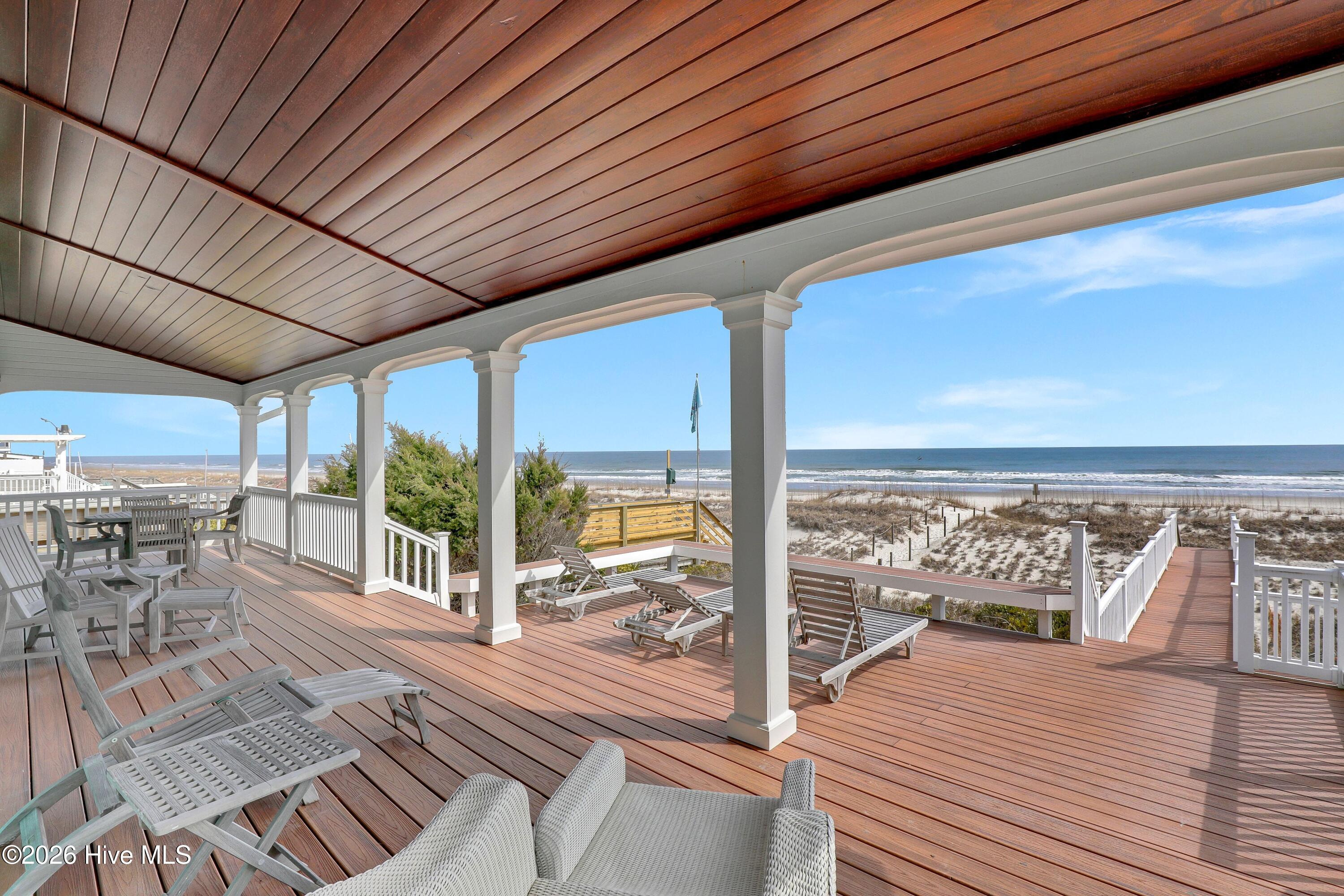 100558553 | Photo 51