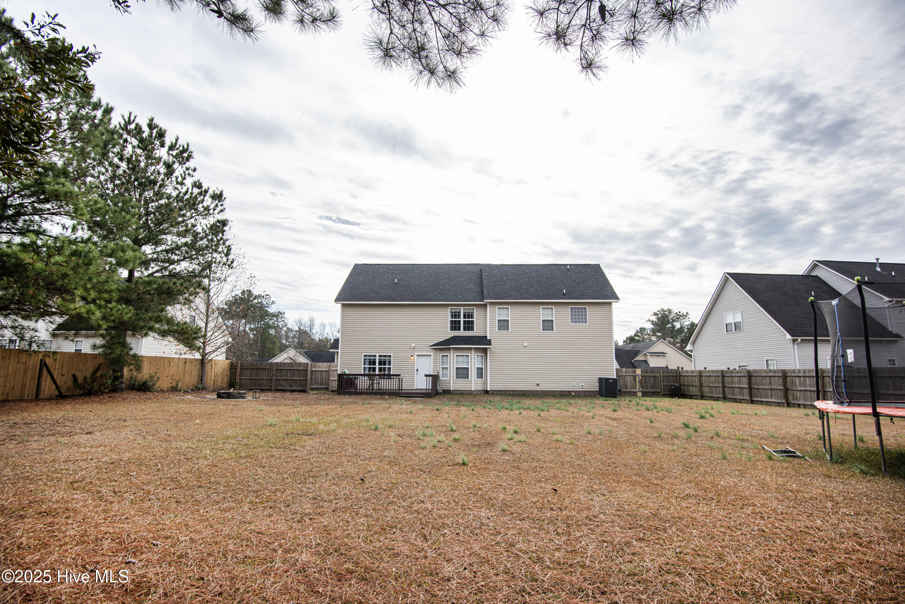 100544525 | Photo 39