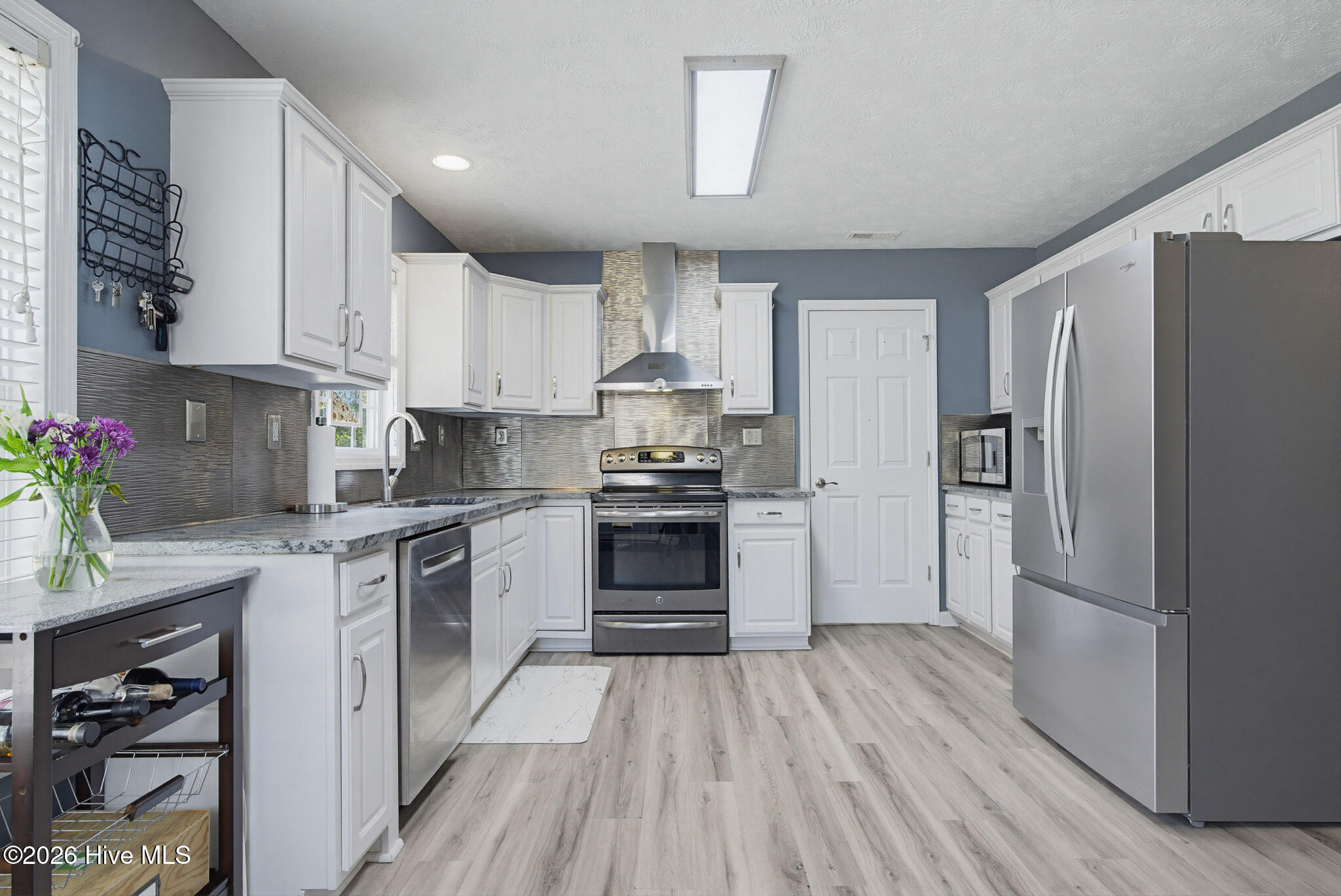 303 E Regent Court,Jacksonville