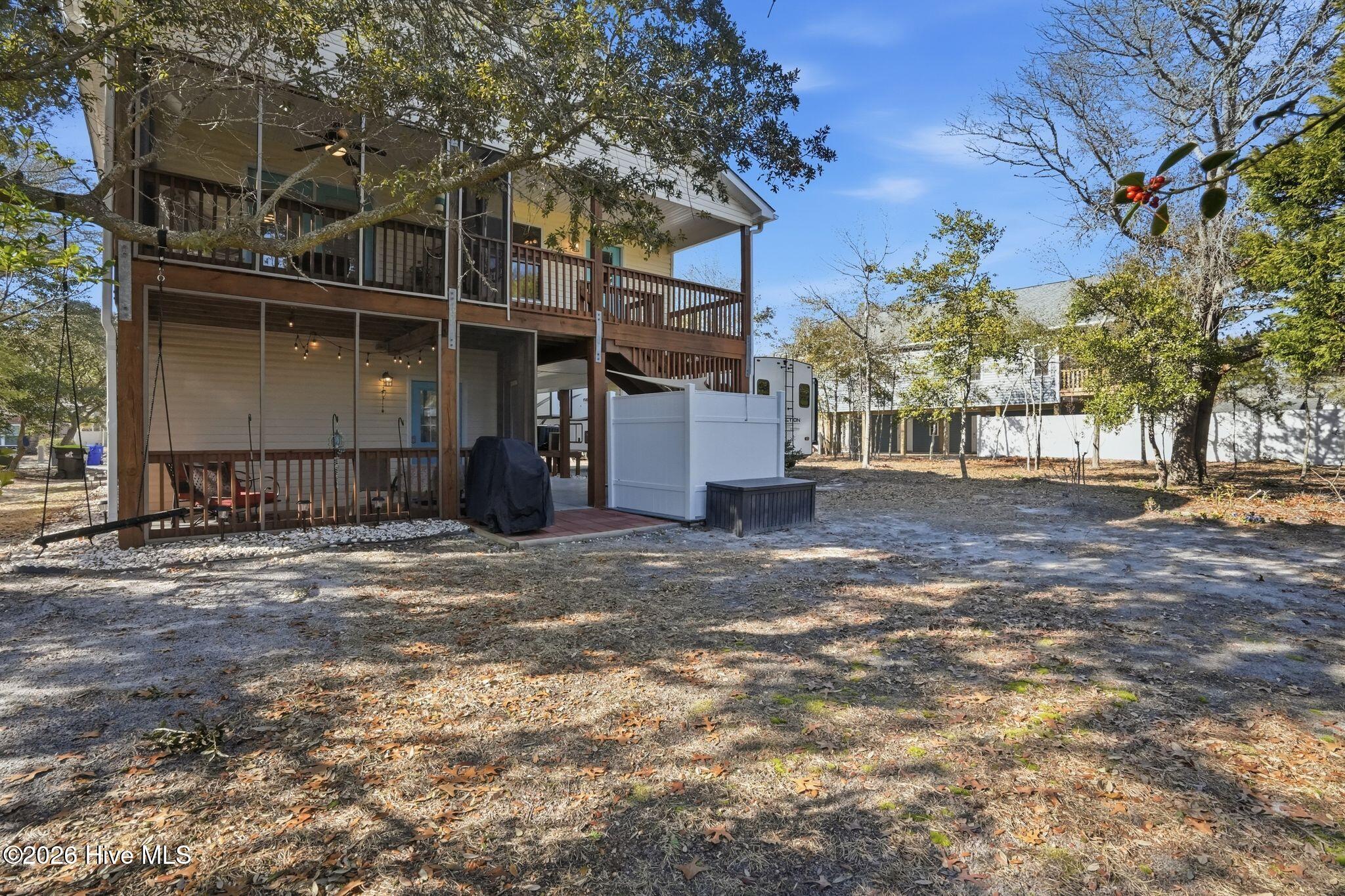 100555111 | Photo 82