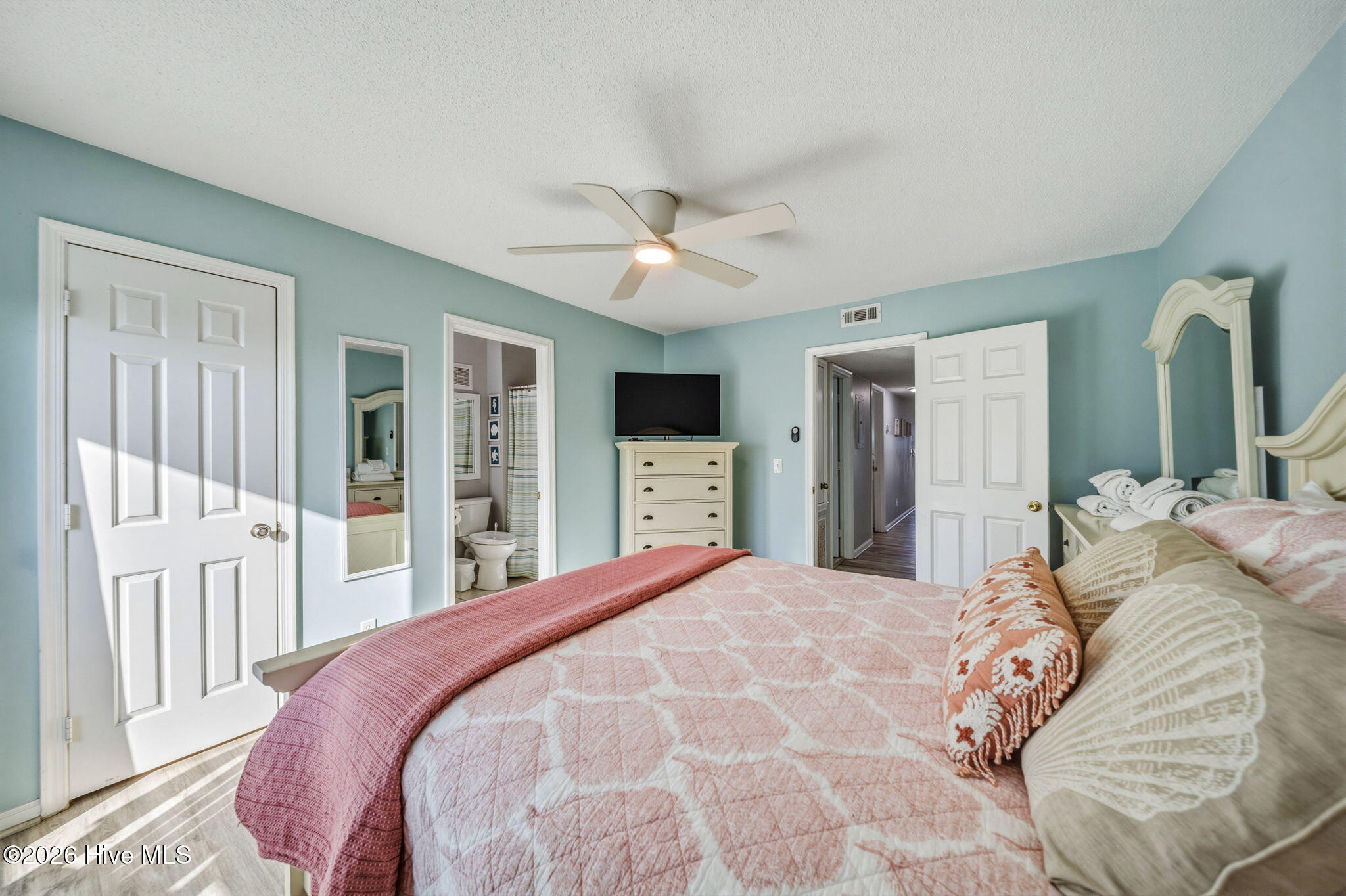 100558959 | Photo 23