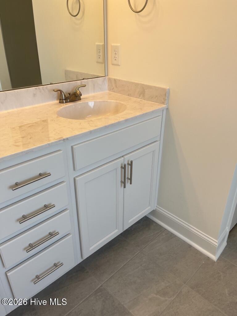 100567938 | Photo 13