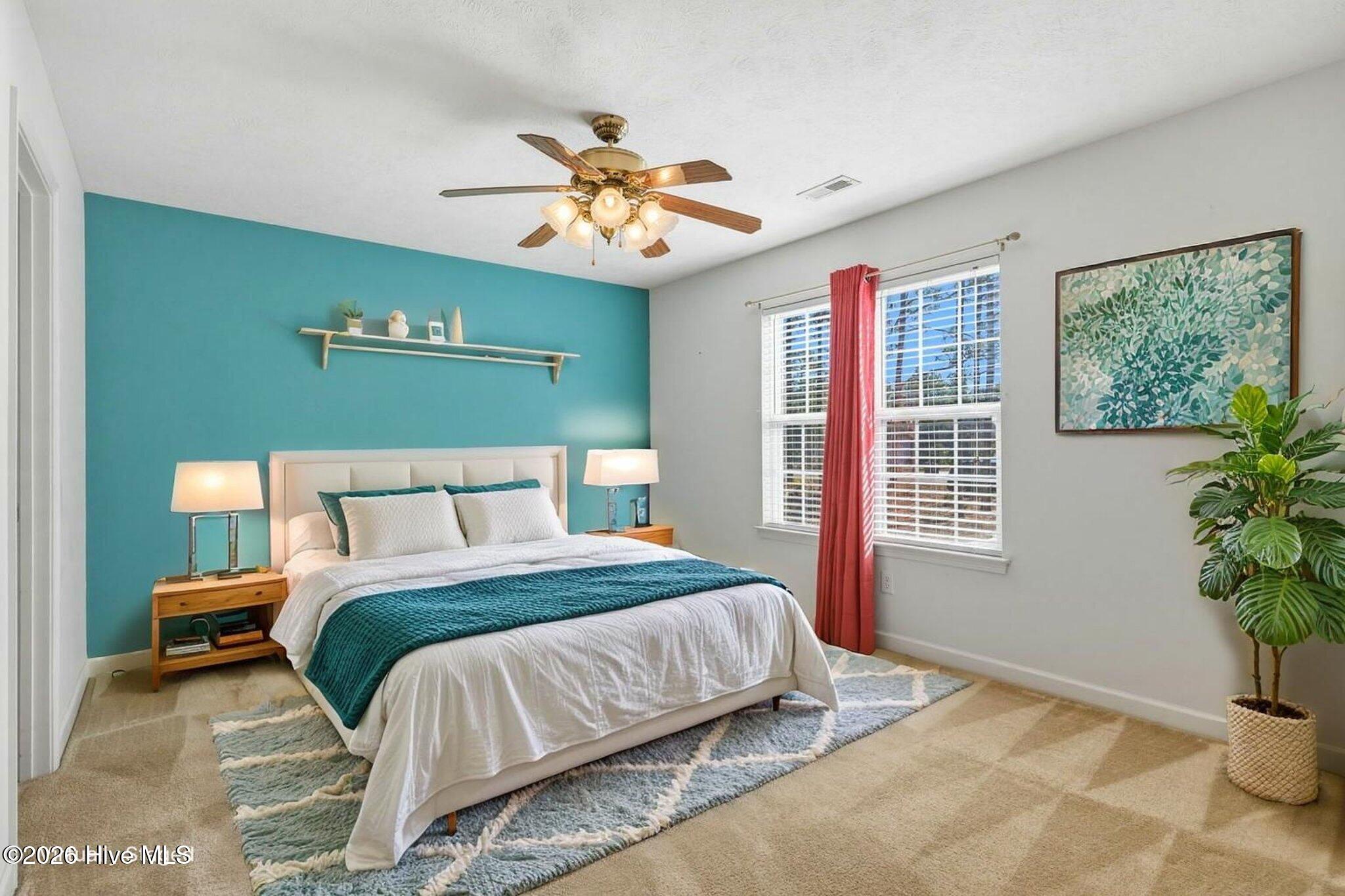 100555280 | Photo 20