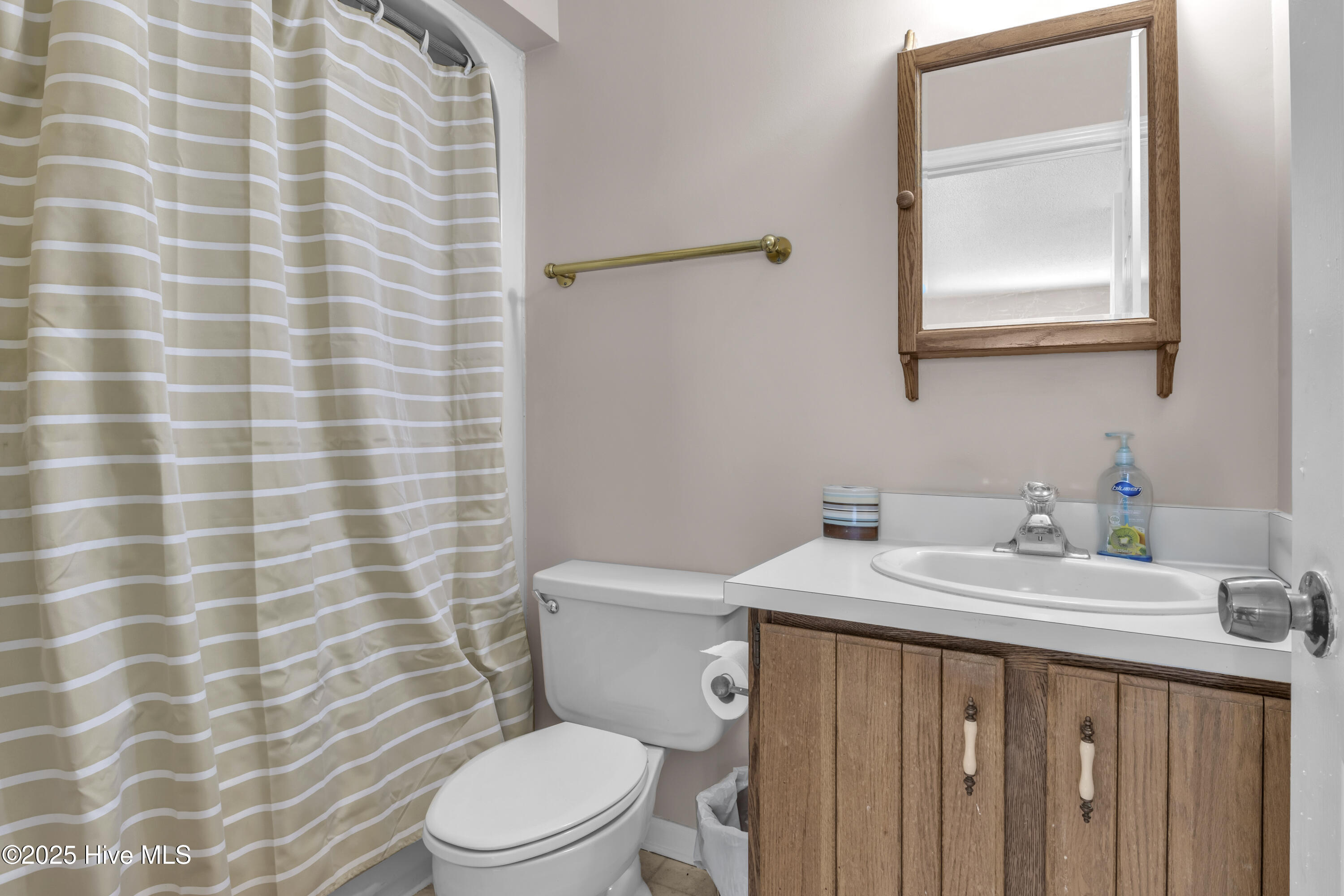 100480579 | Photo 18