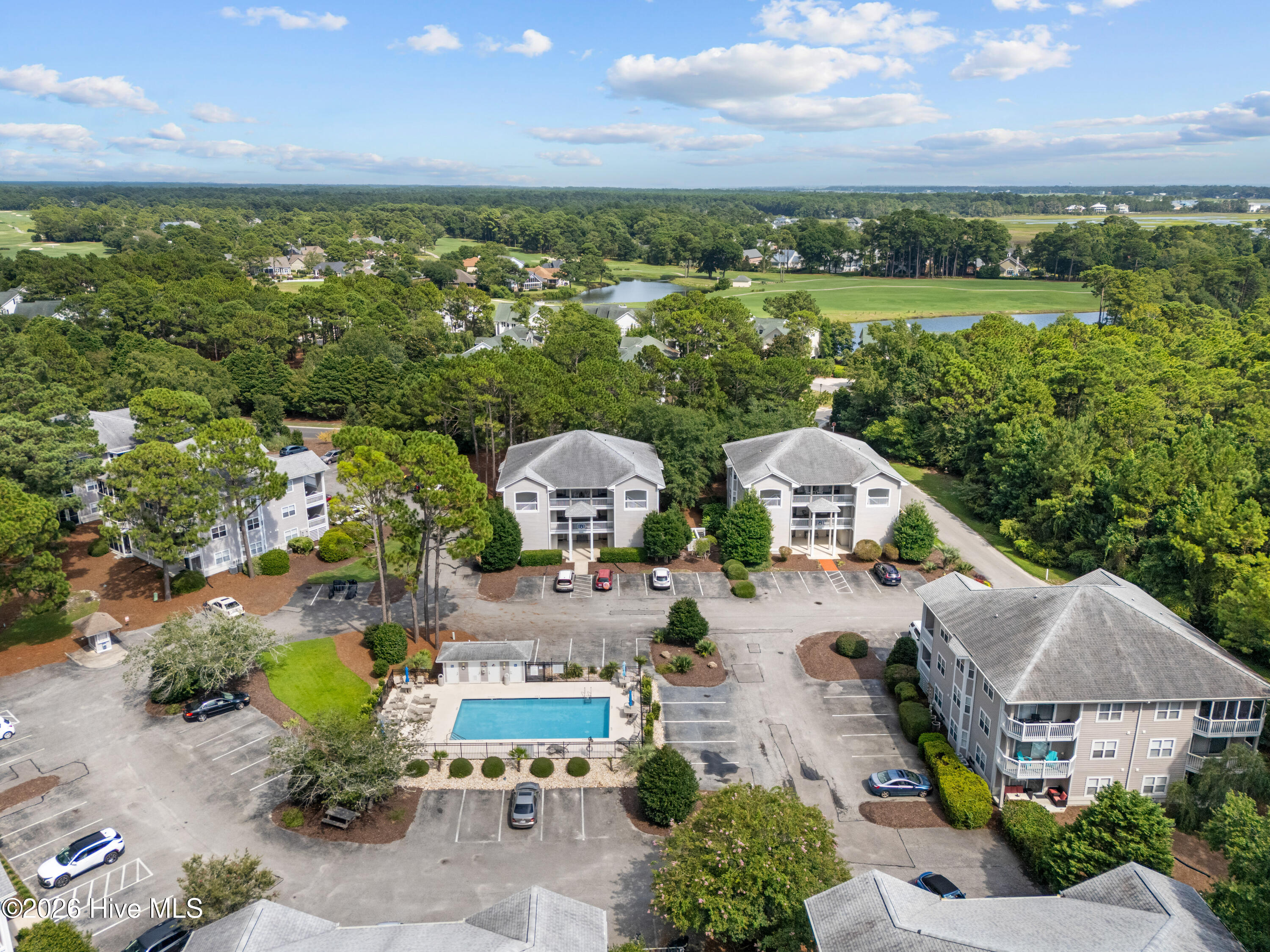 100561608 | Photo 36