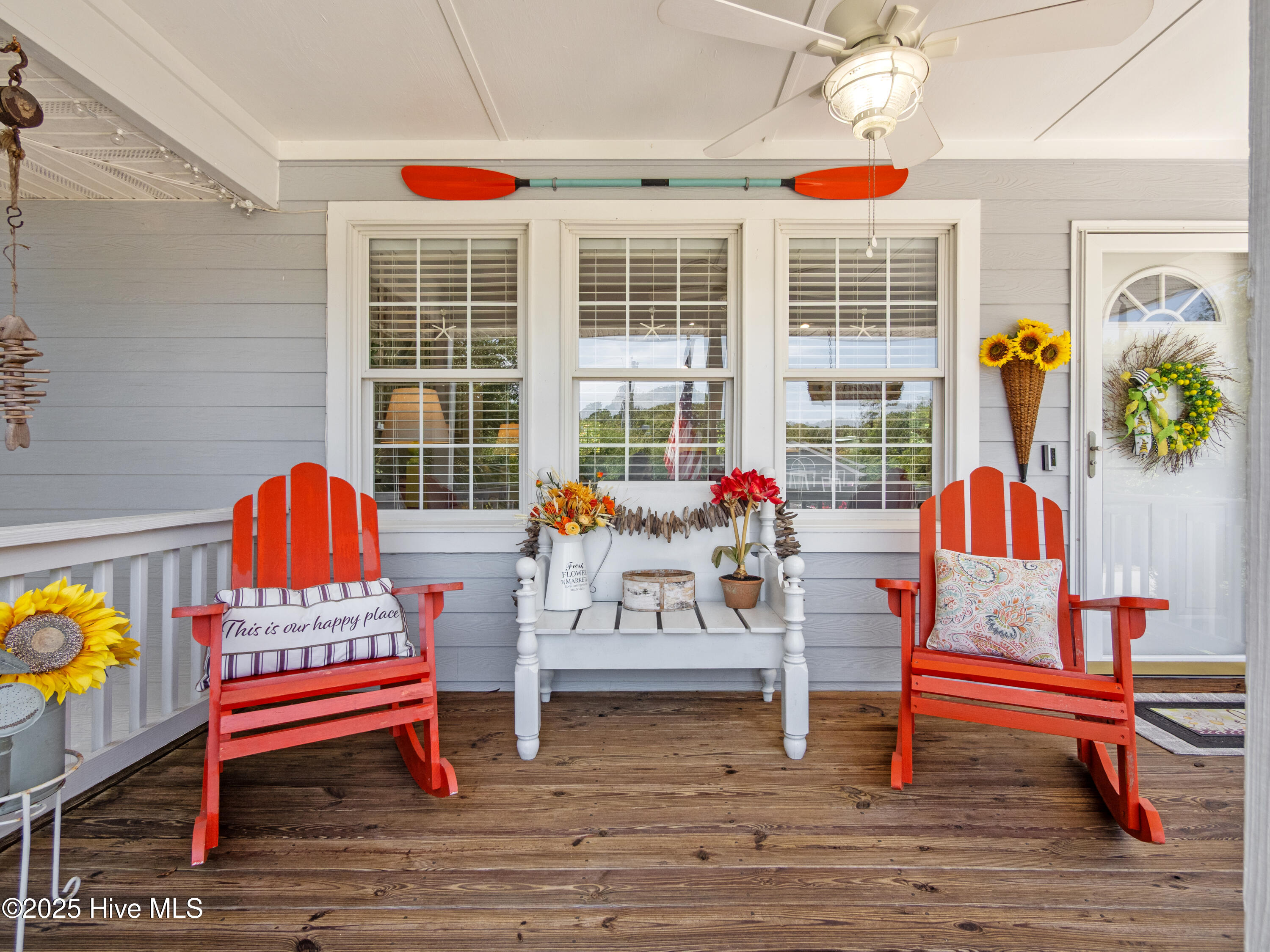 100559925 | Photo 33