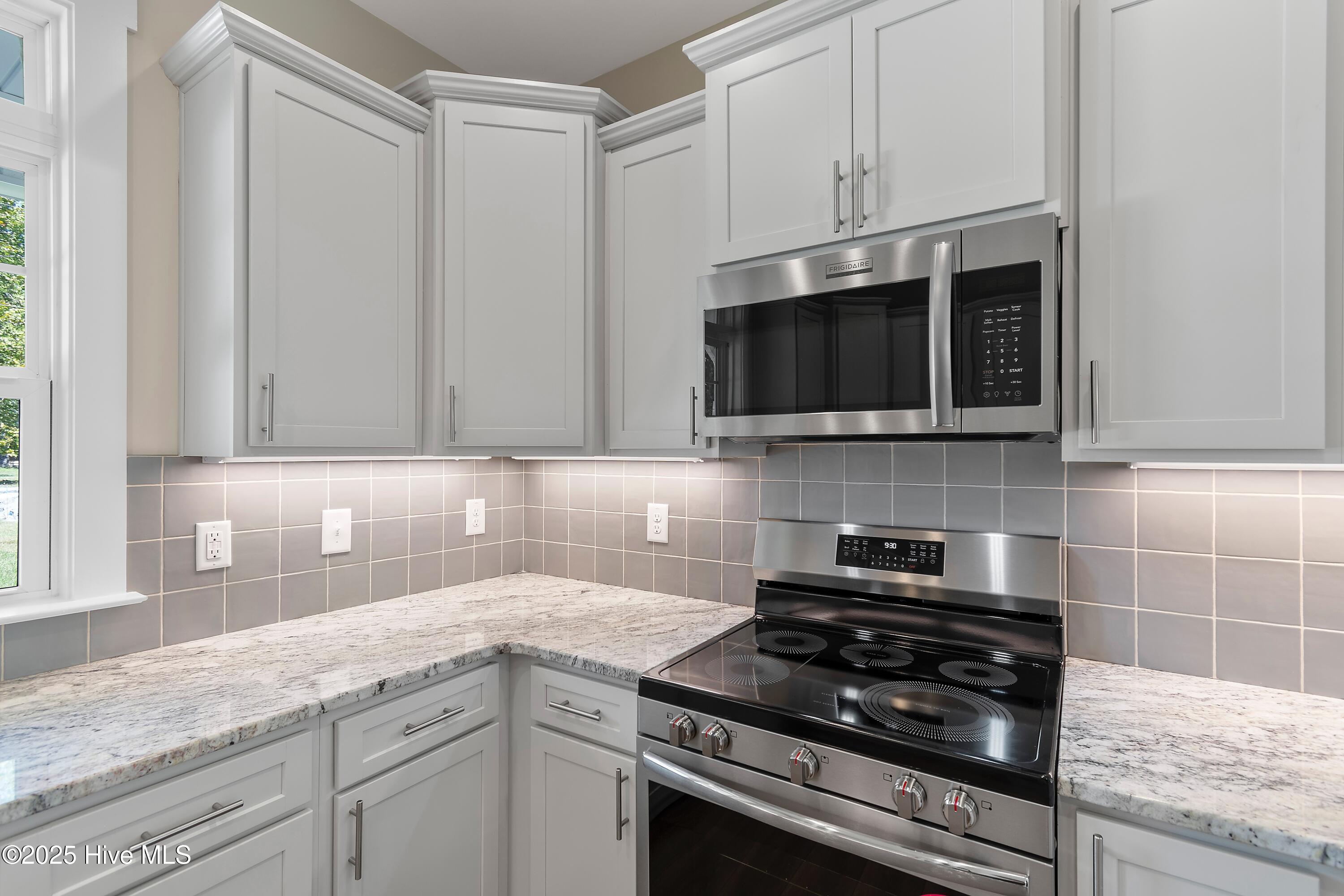 100513249 | Photo 28