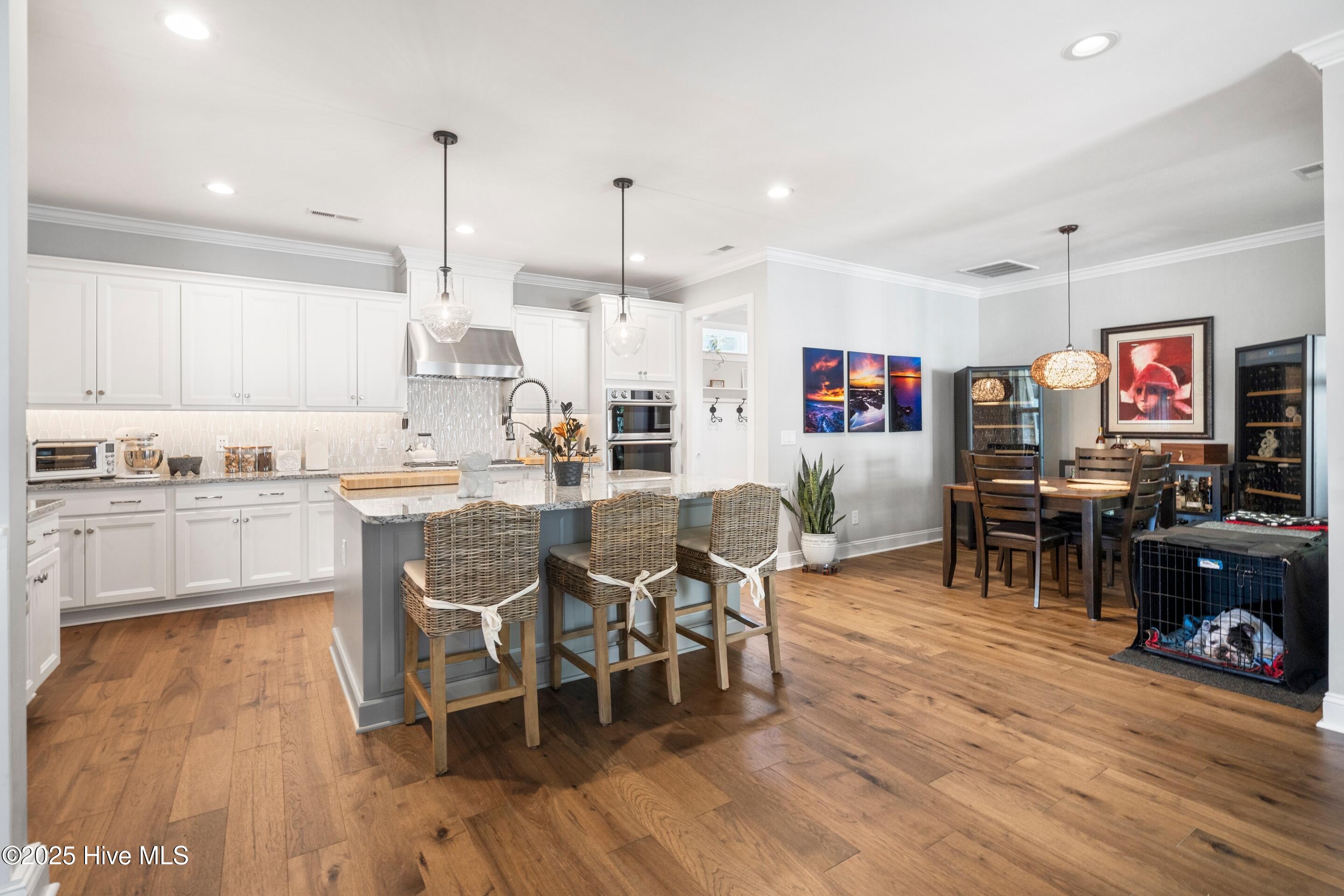 100551438 | Photo 24