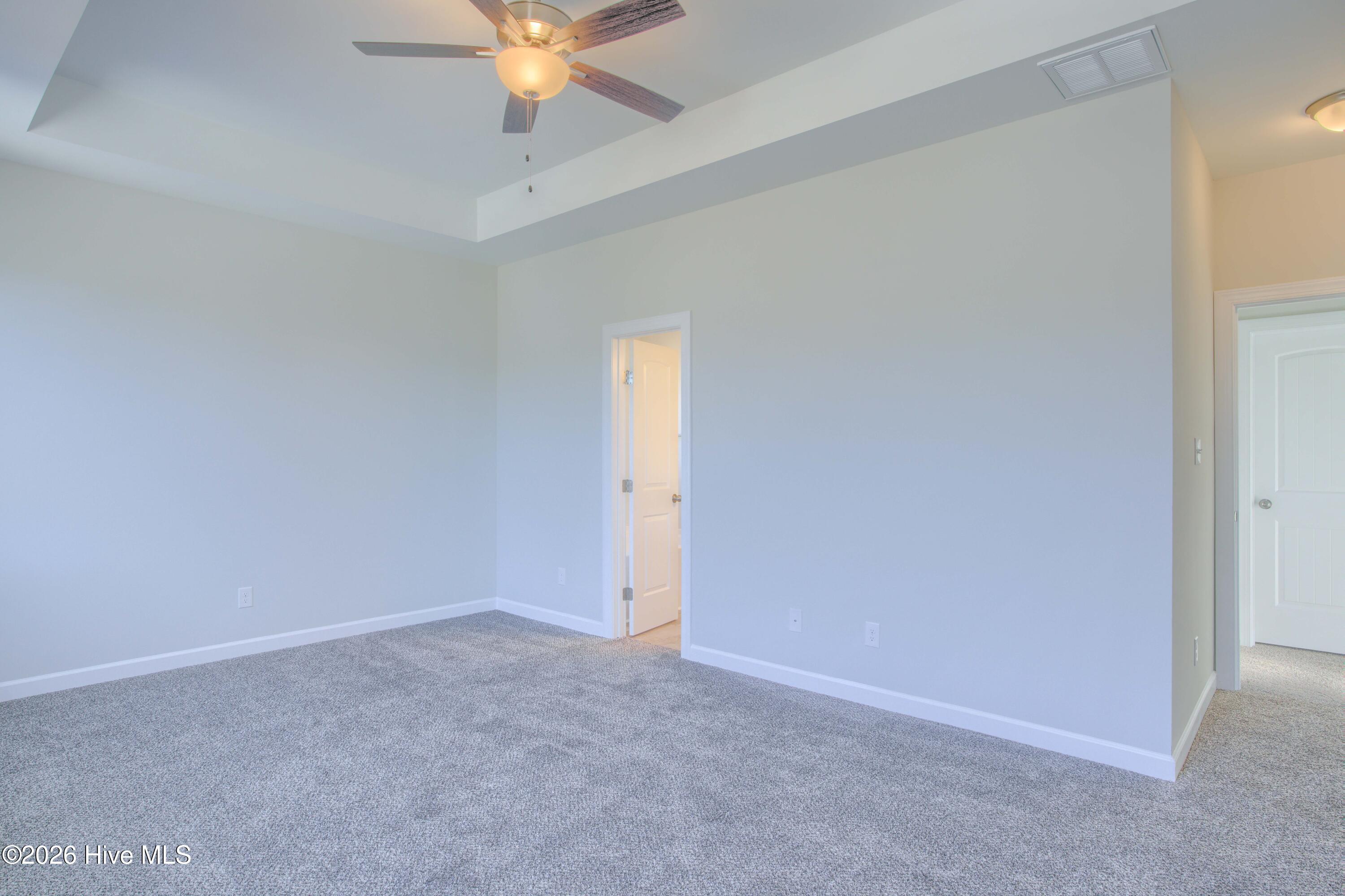 100526863 | Photo 14