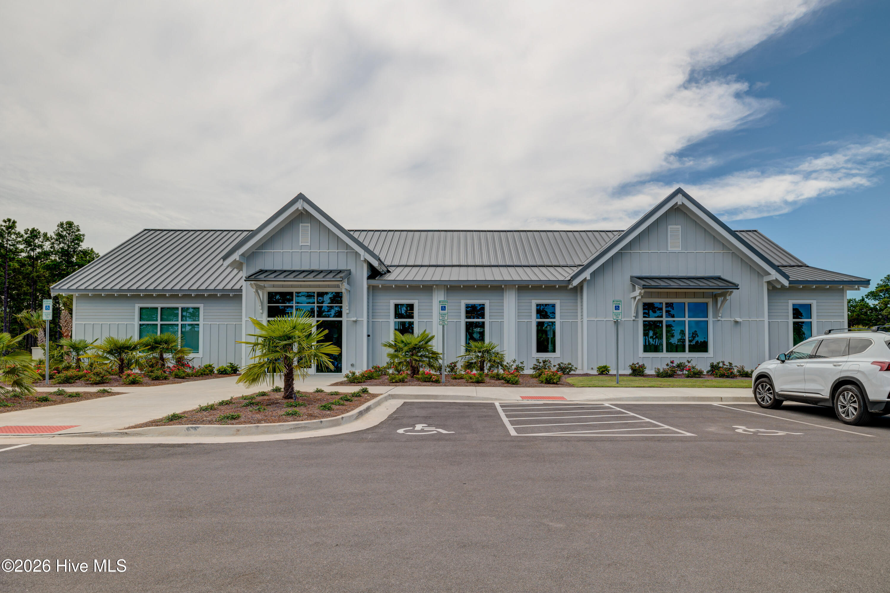 100535228 | Photo 18