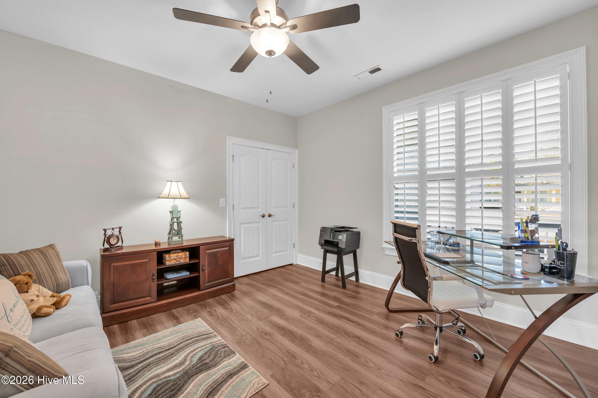 100545849 | Photo 21