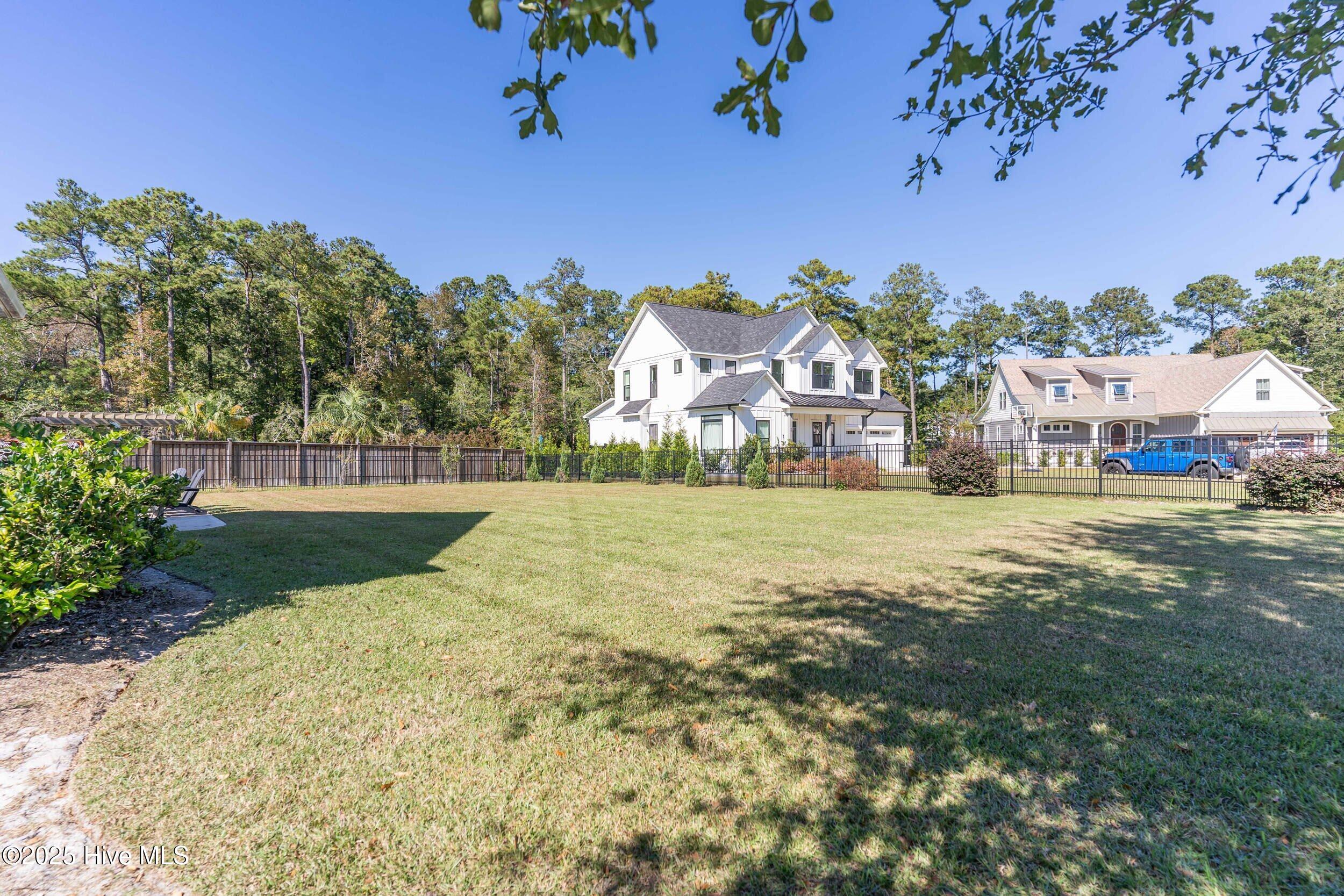 100545299 | Photo 48