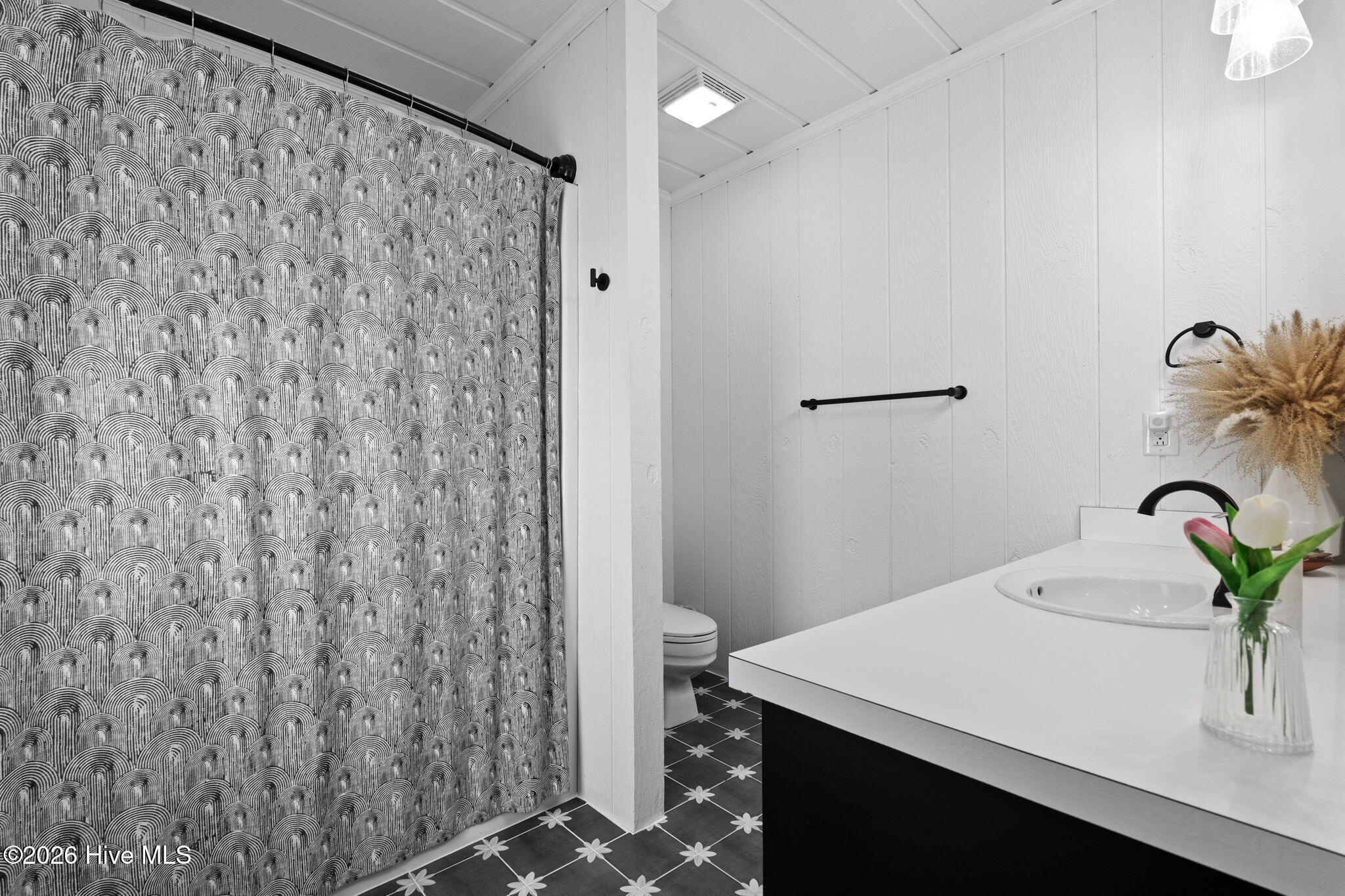 100567694 | Photo 53