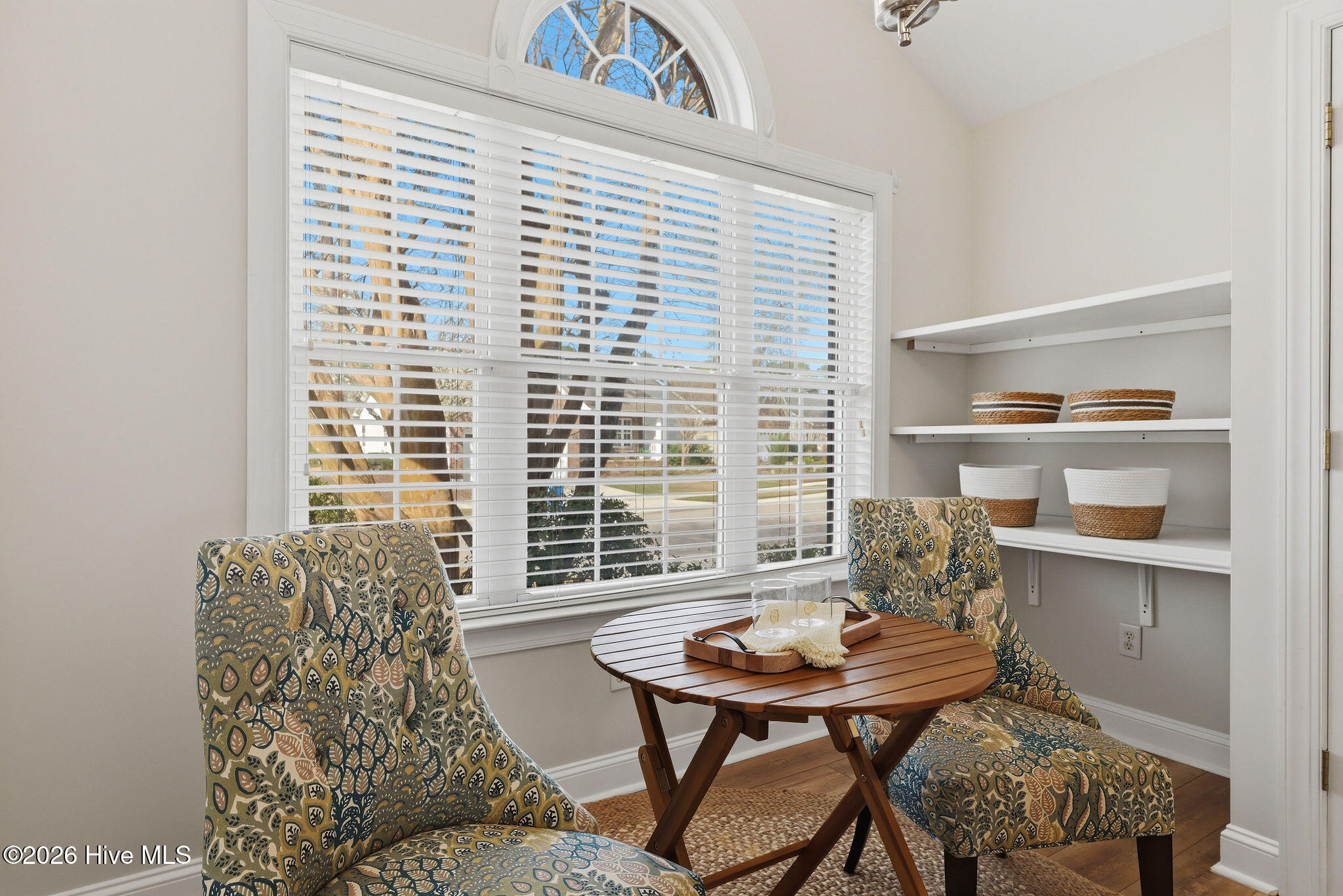 100559999 | Photo 18