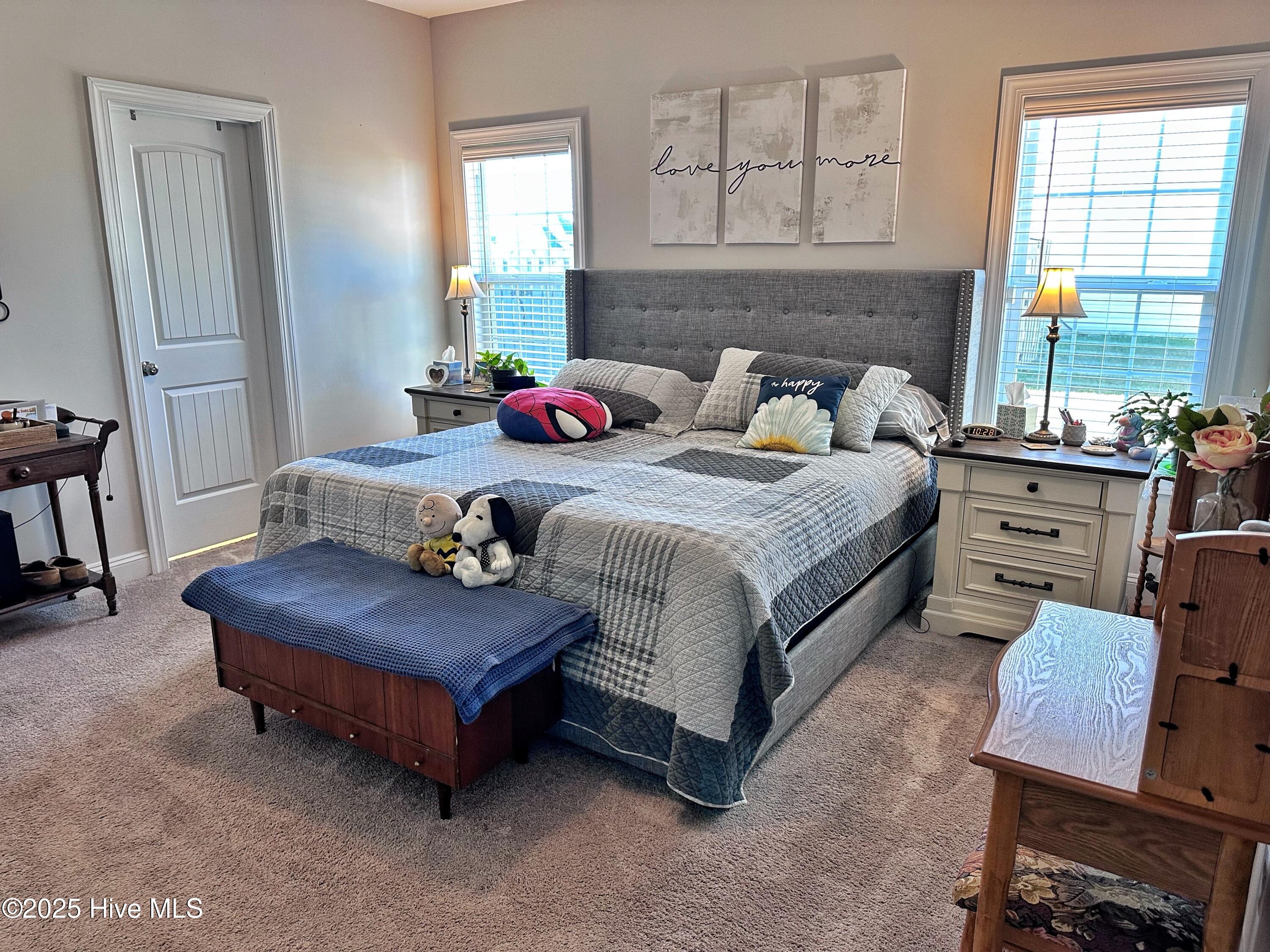 100540901 | Photo 51