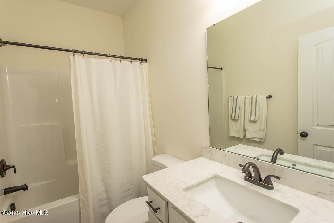 100541547 | Photo 32