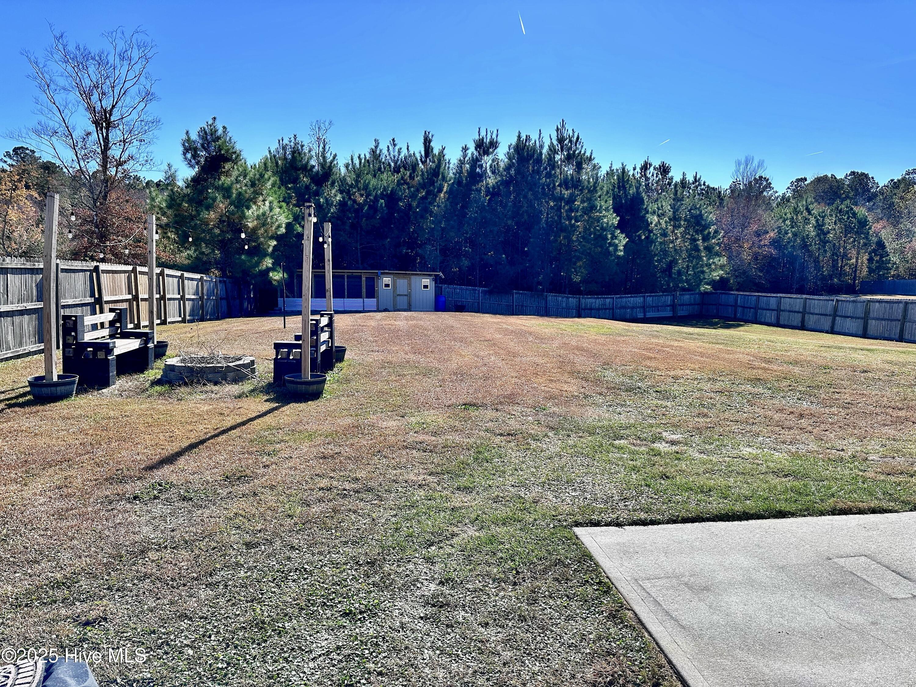 100542600 | Photo 37