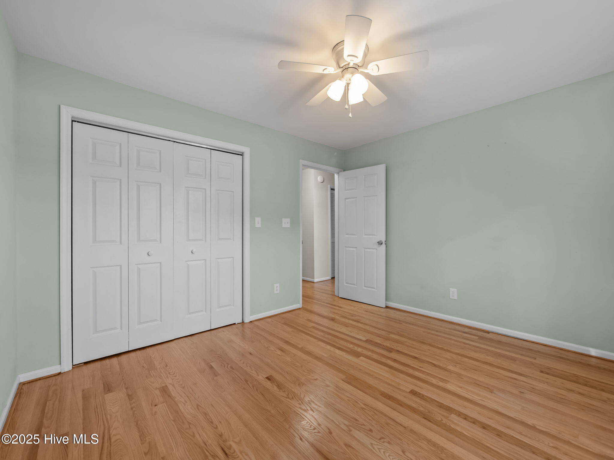 100540232 | Photo 28