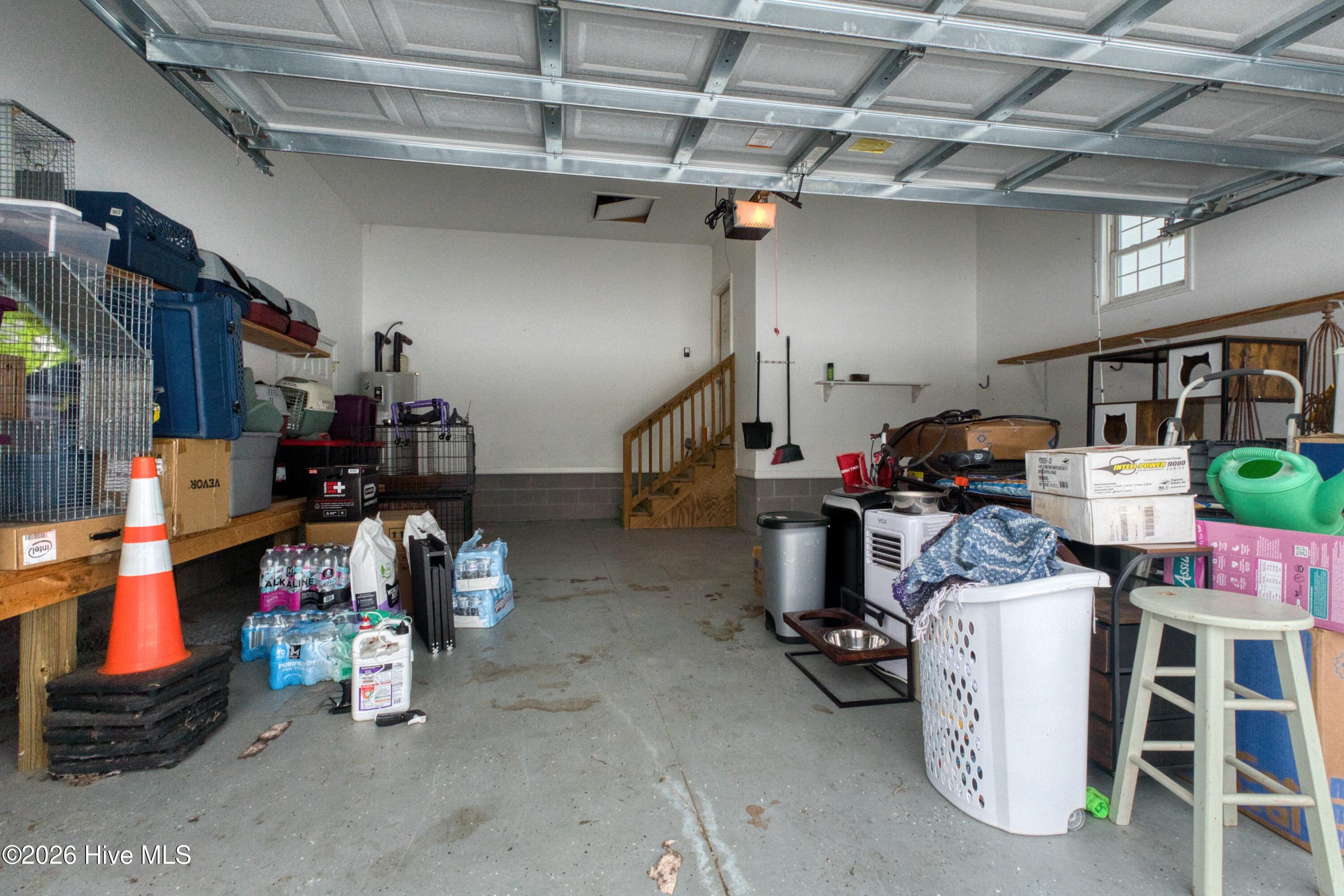 100548809 | Photo 18