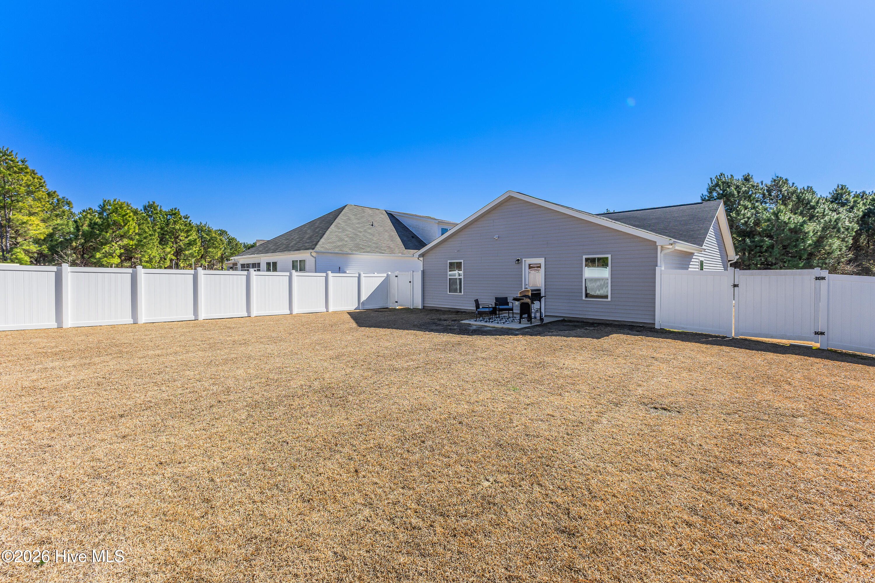 100553713 | Photo 34