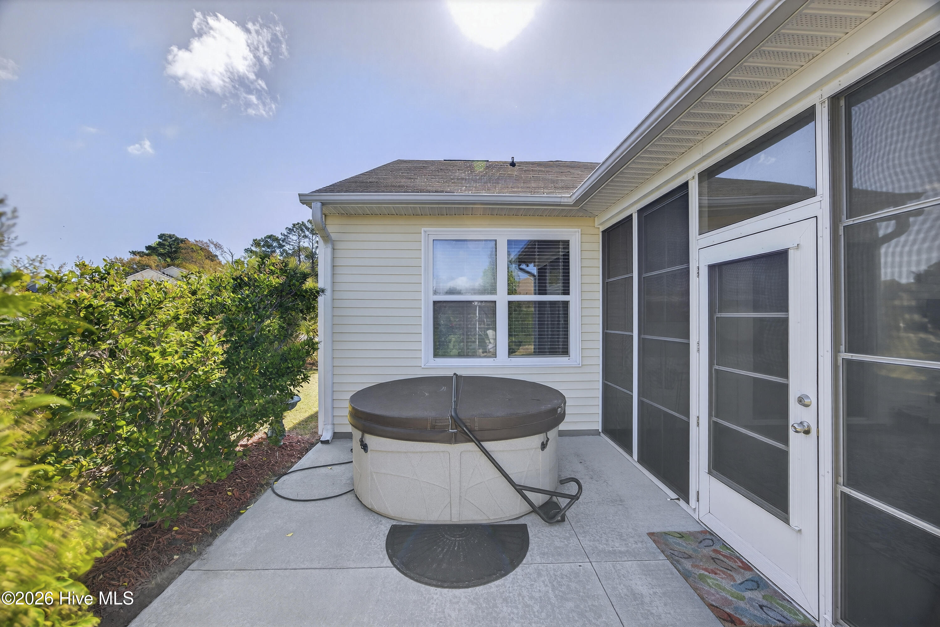 100564914 | Photo 25