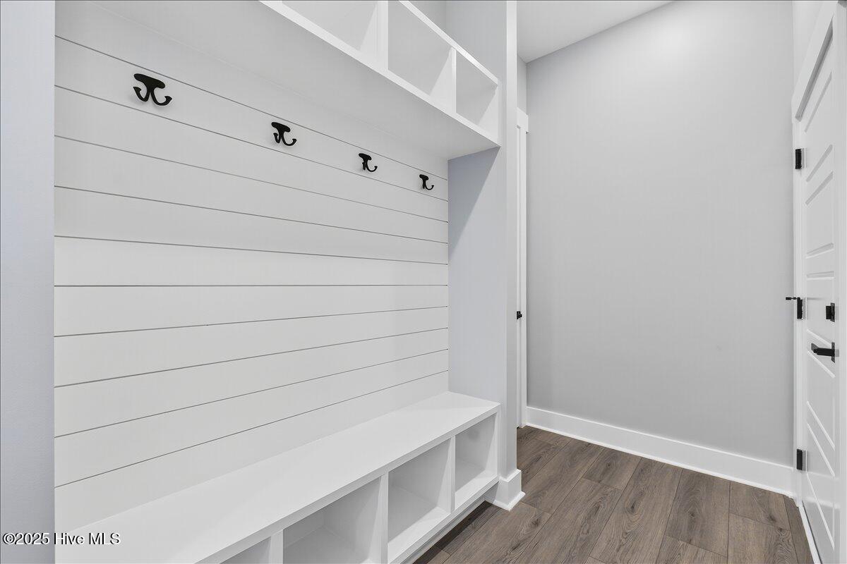 100541548 | Photo 57