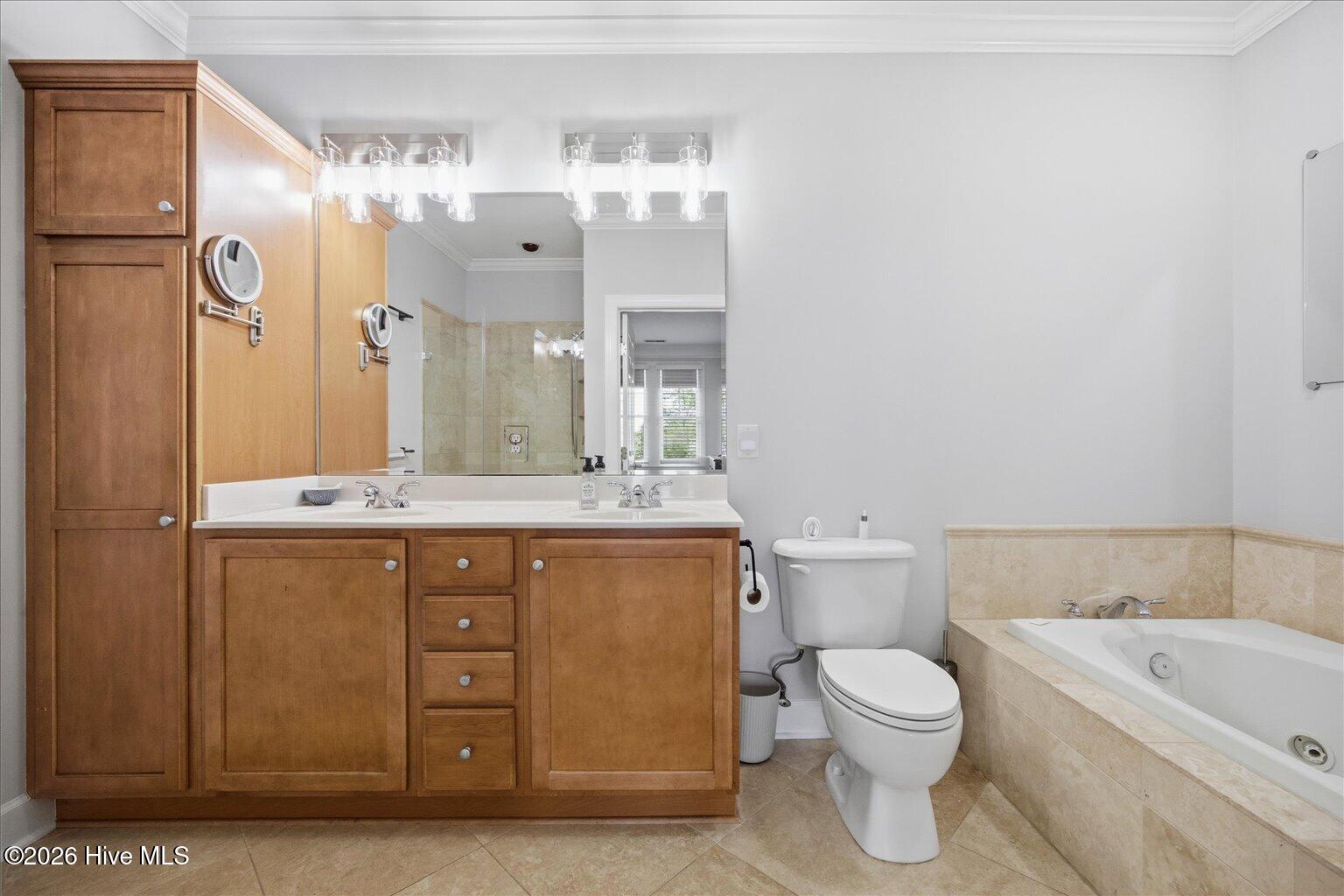 100561305 | Photo 28