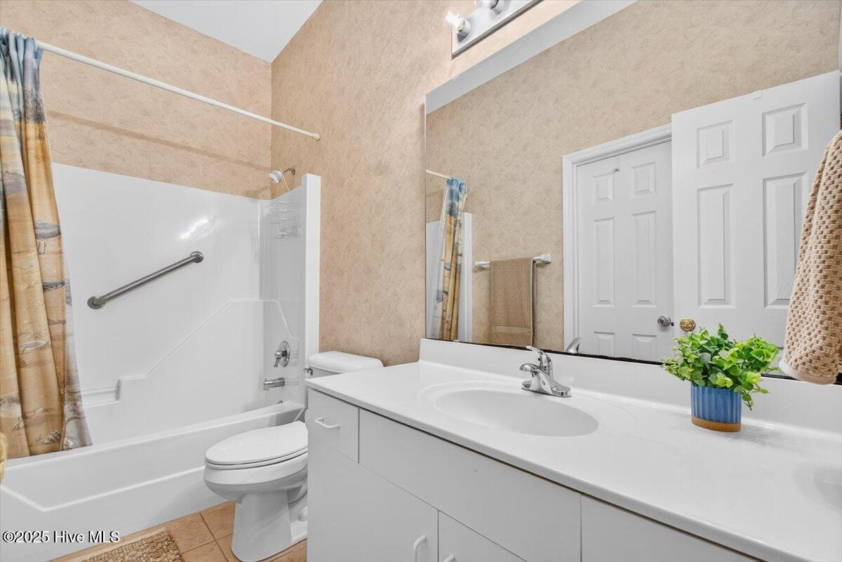 100535571 | Photo 14