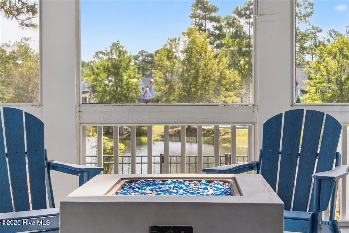 100530632 | Photo 22