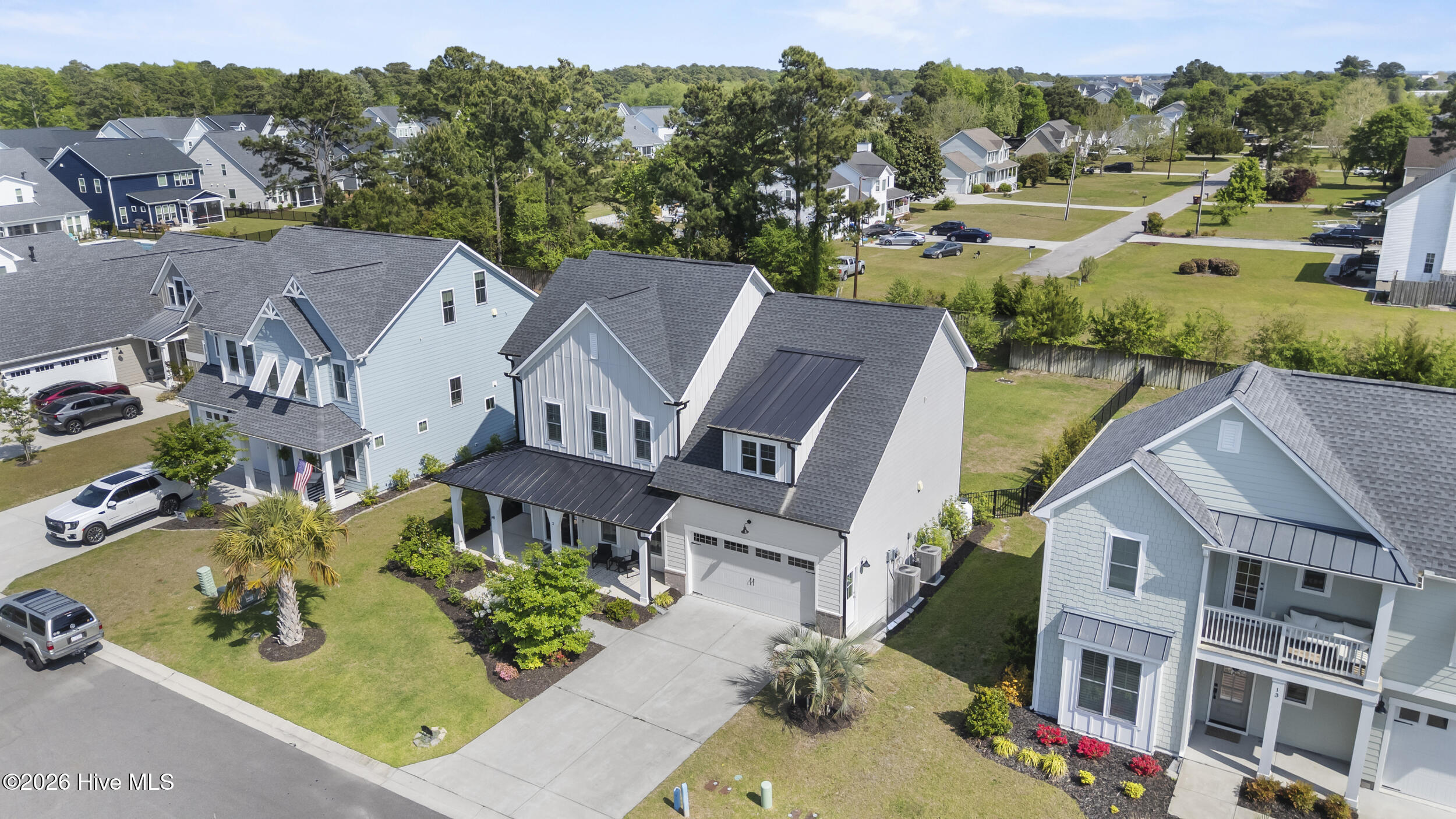 100567603 | Photo 53