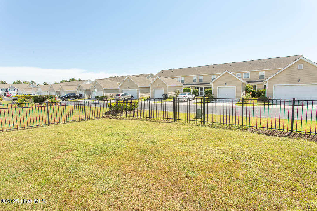 100529598 | Photo 36