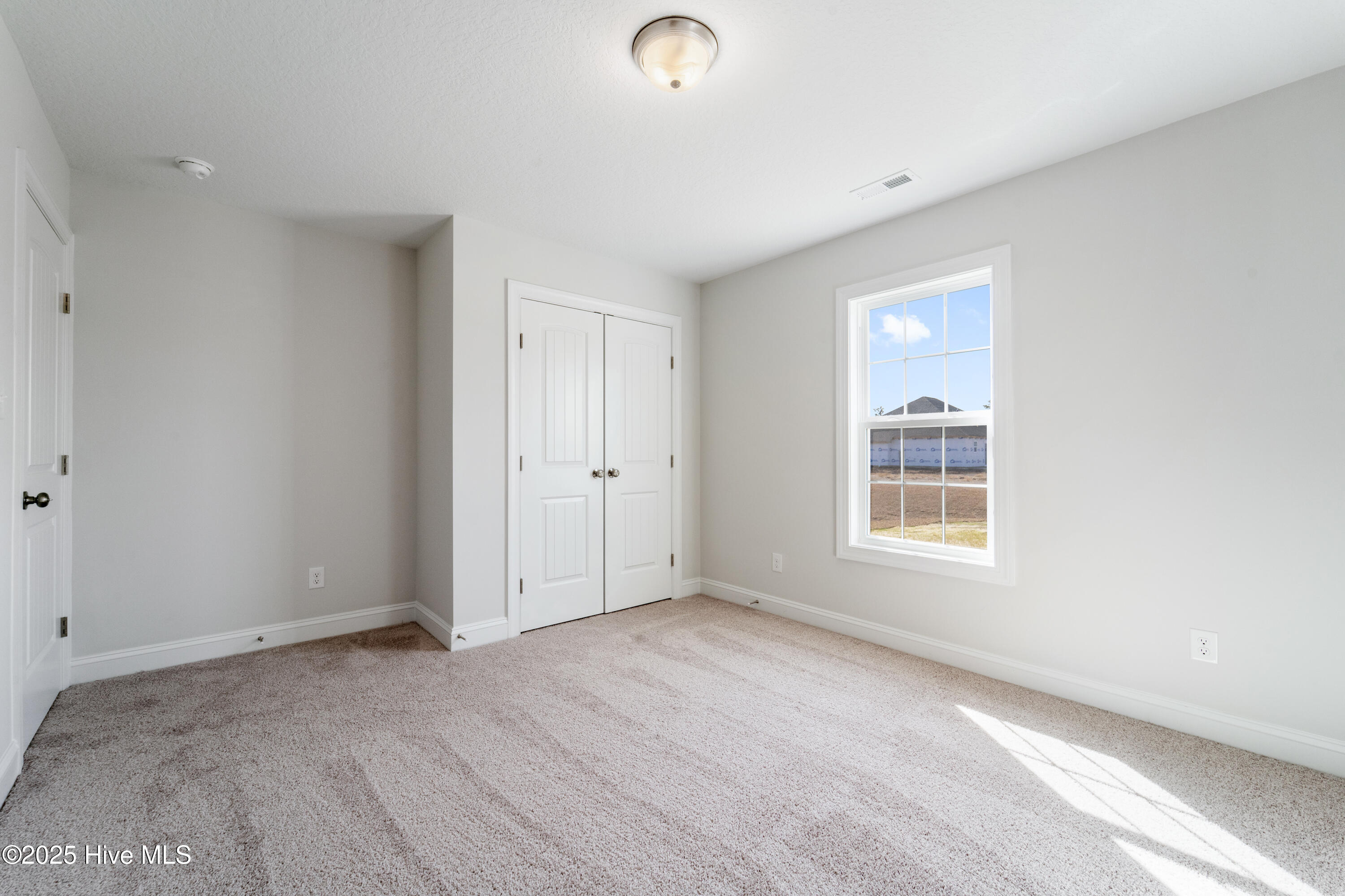 100493464 | Photo 31