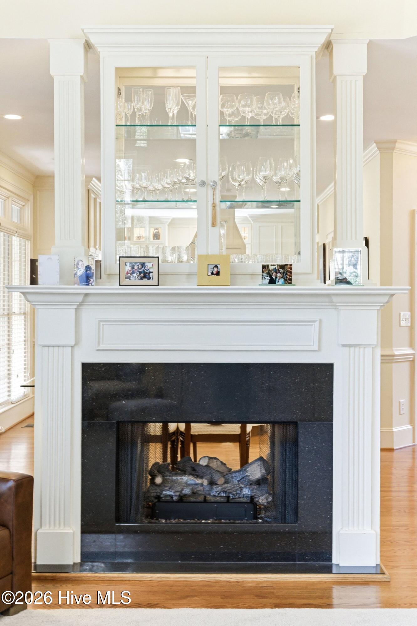 100562414 | Photo 16