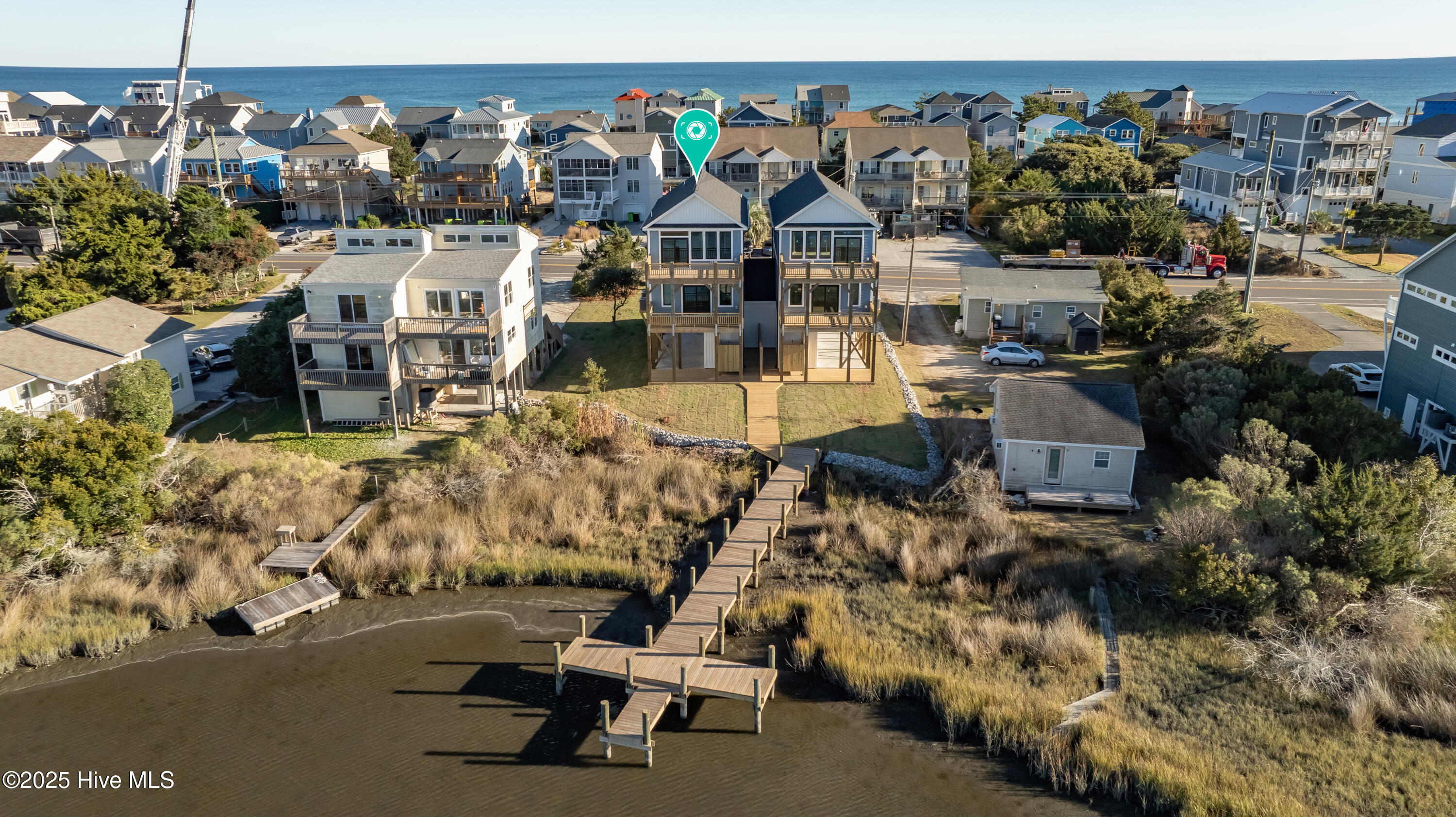 100542555 | Photo 51