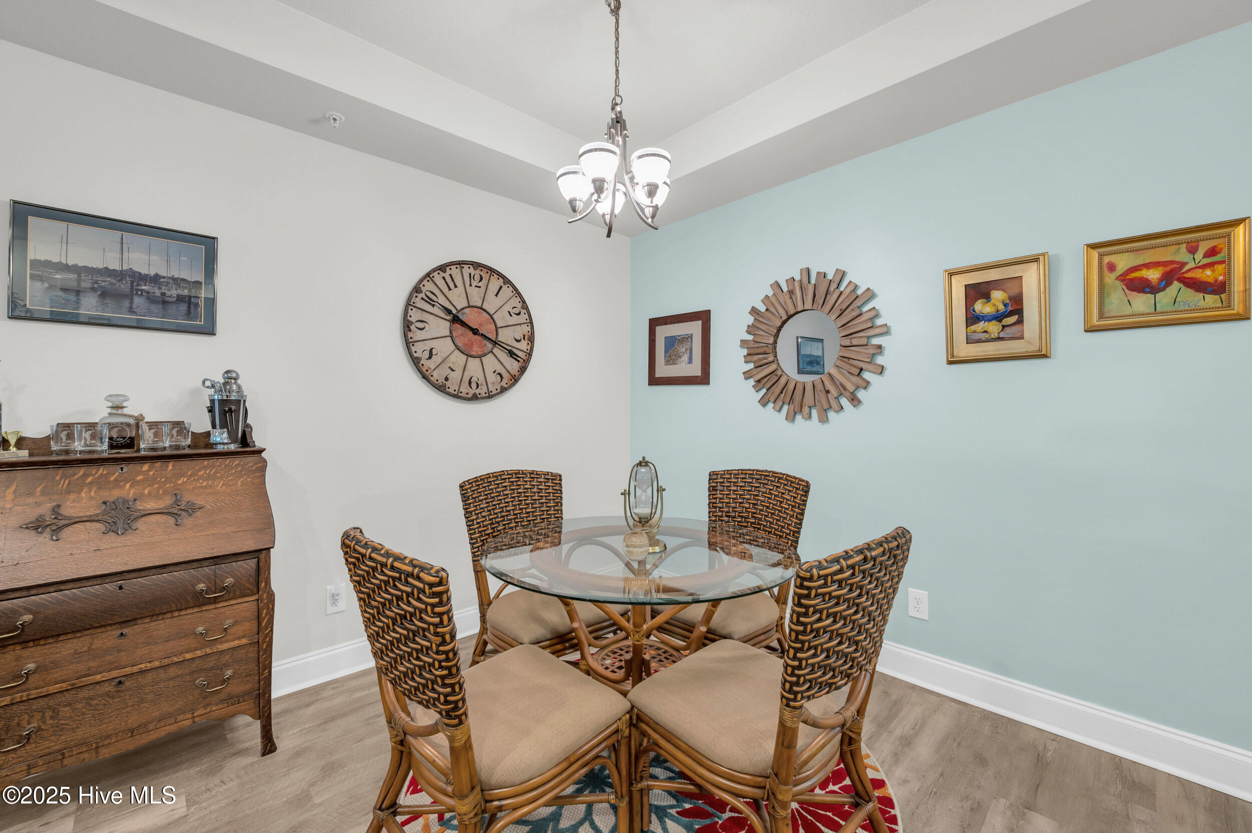 100519545 | Photo 18