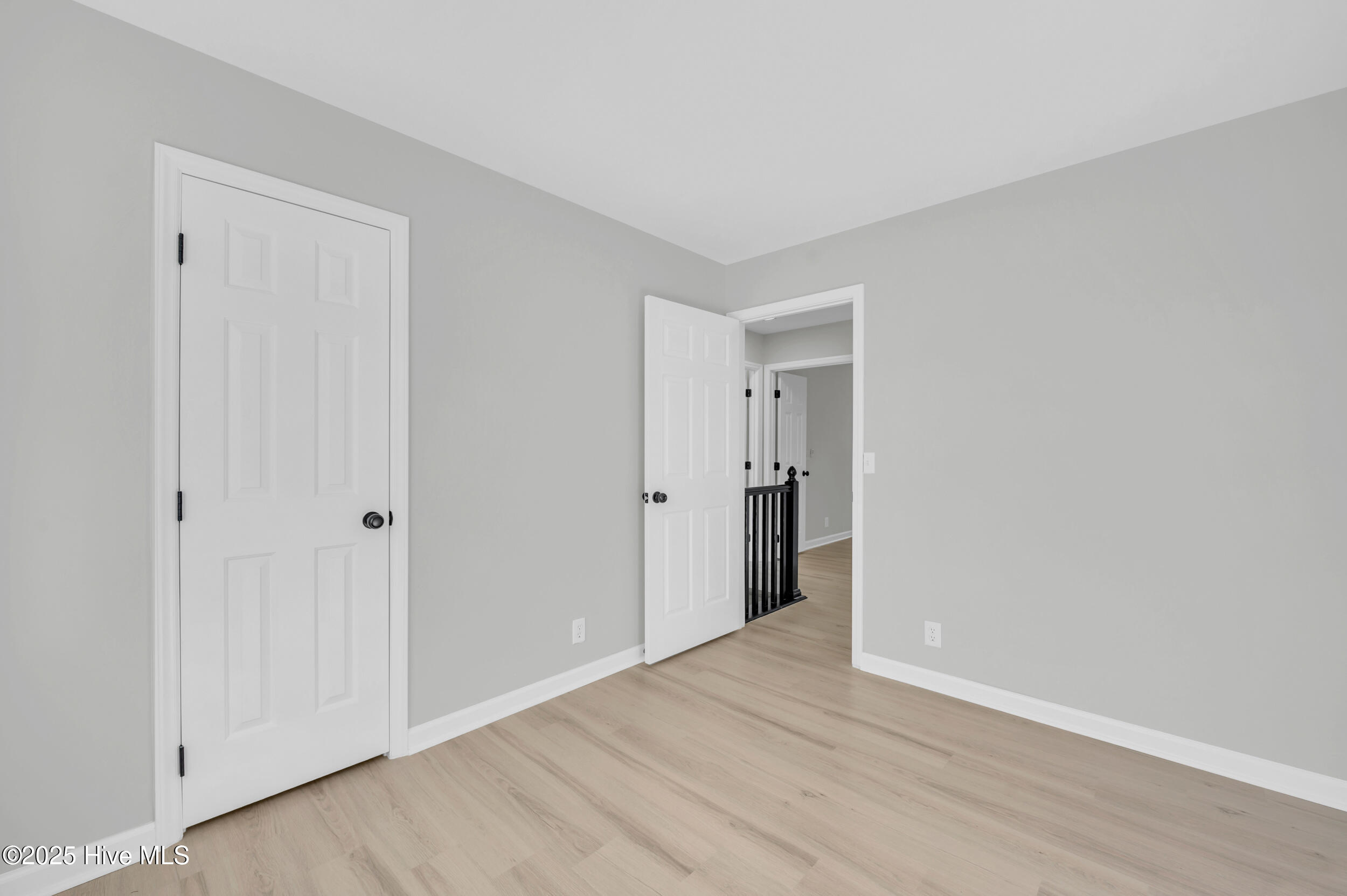 100540827 | Photo 32