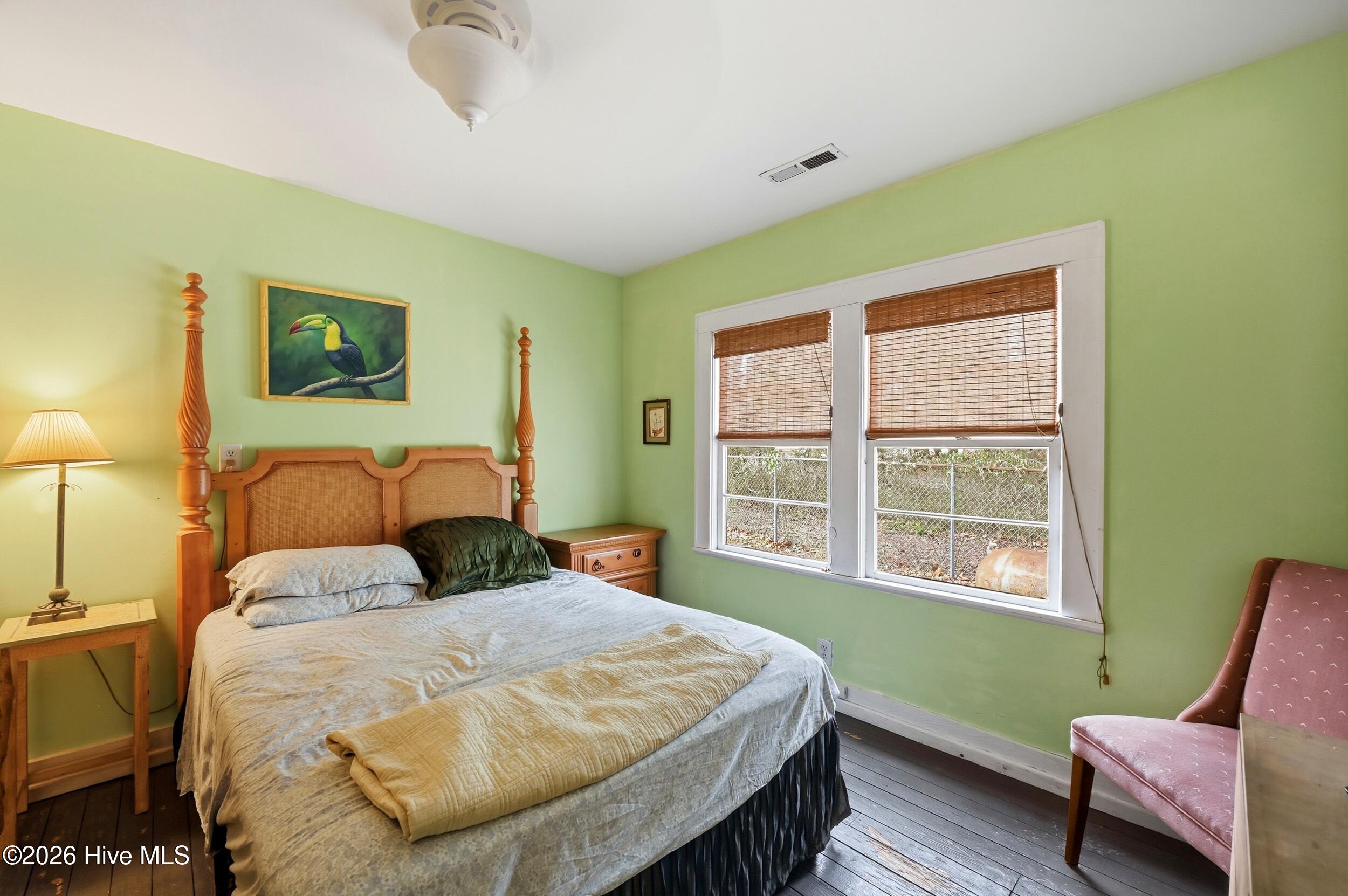 100554640 | Photo 16